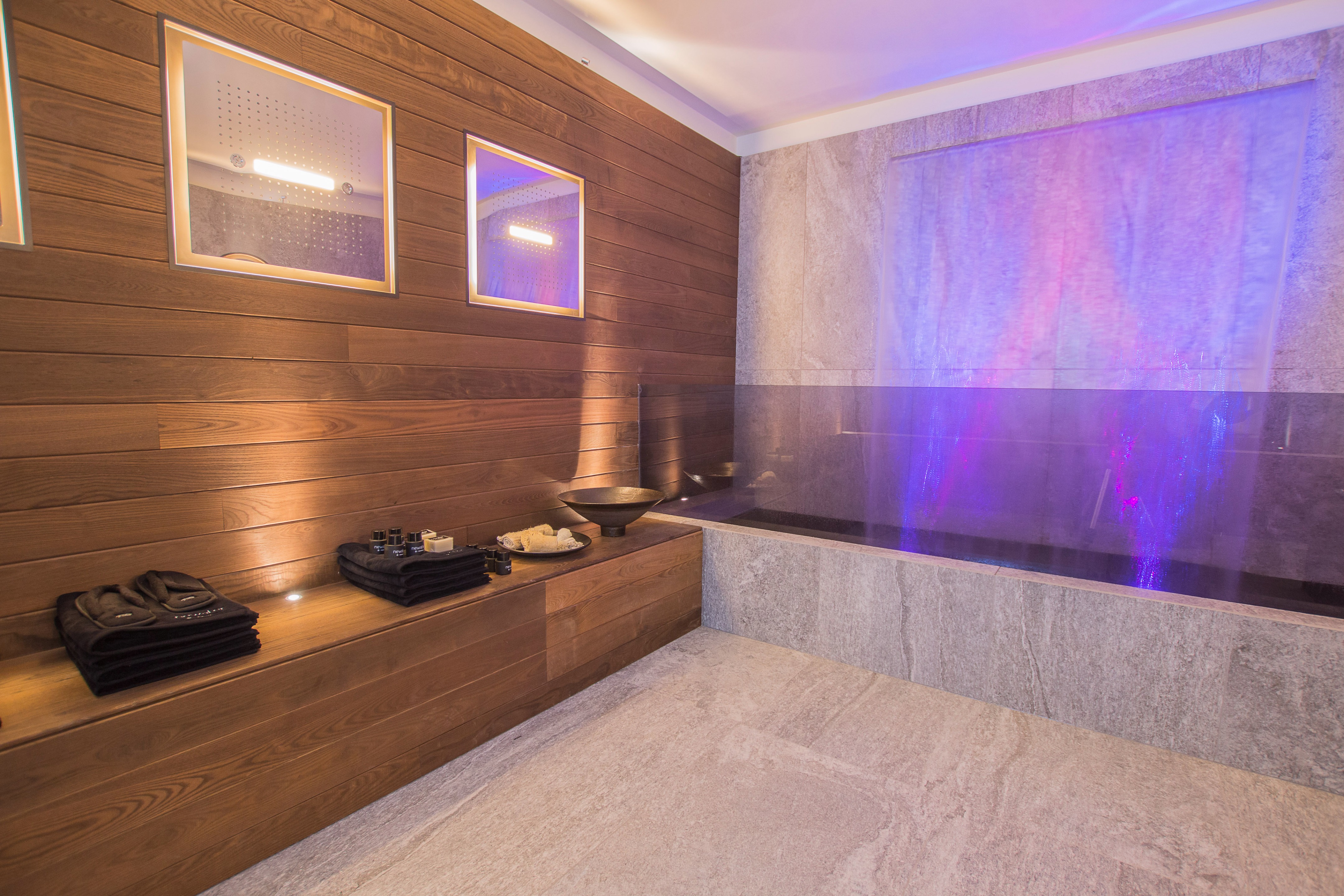 创新展示空间 意大利品牌 SHOWROOM-0