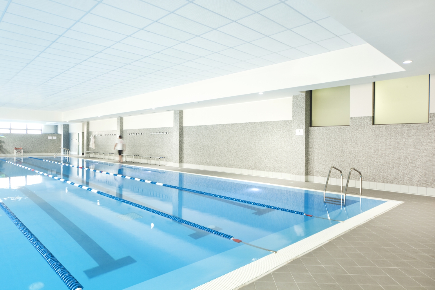 2011 年完成的健身游泳池体育中心设计-7