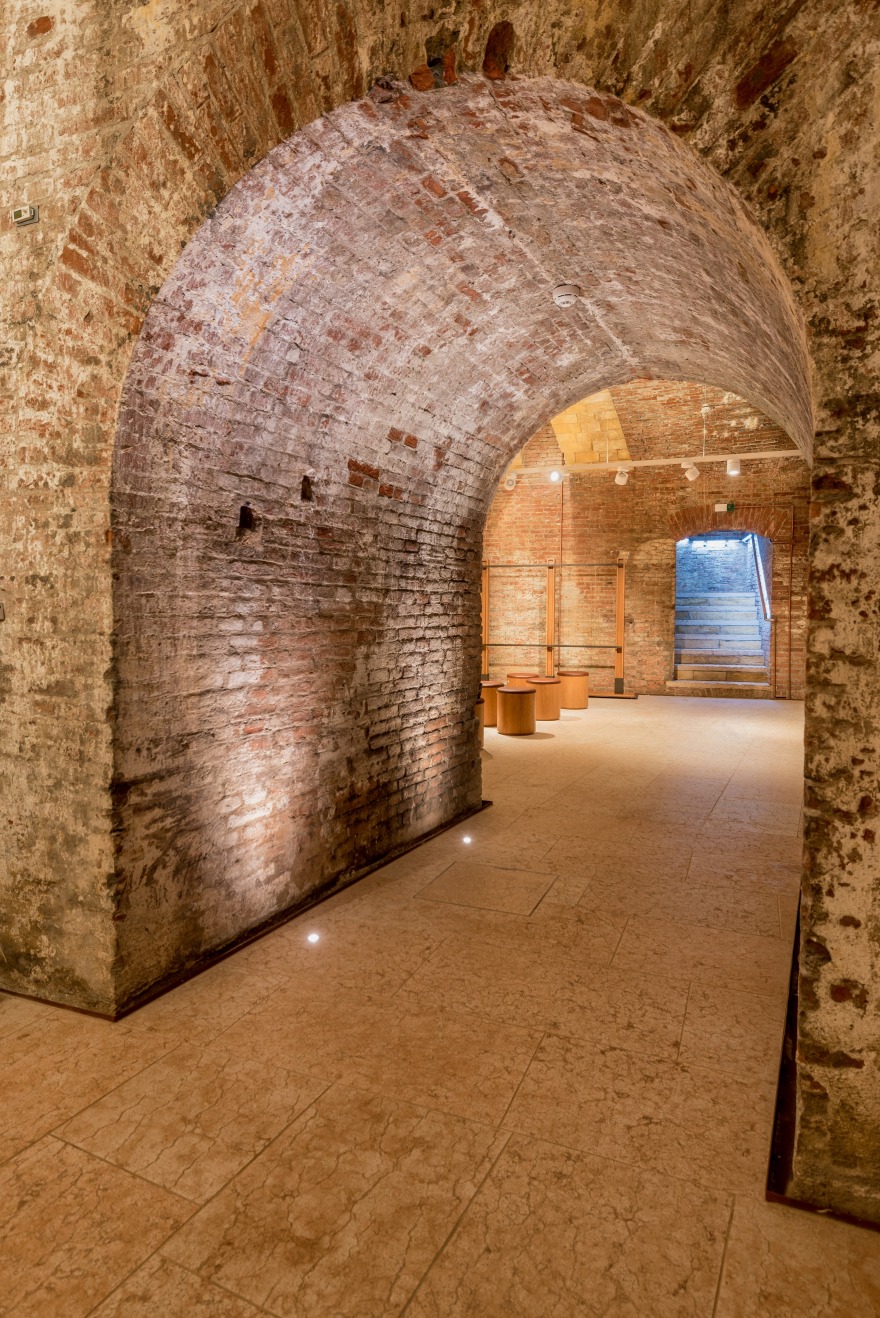 Verona 历史建筑的照明新生-5