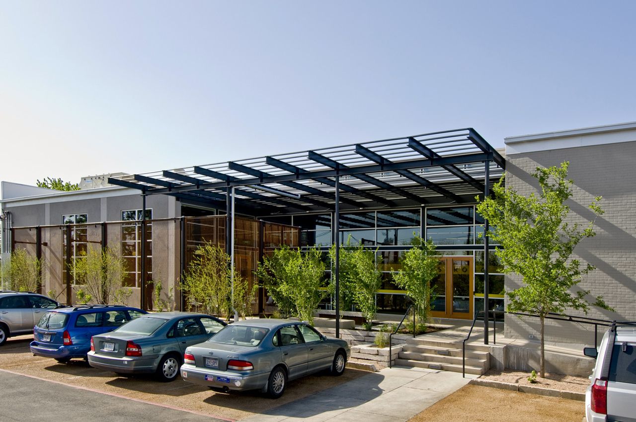 The Lance Armstrong Foundation Offices by Lake Flato Architects-0