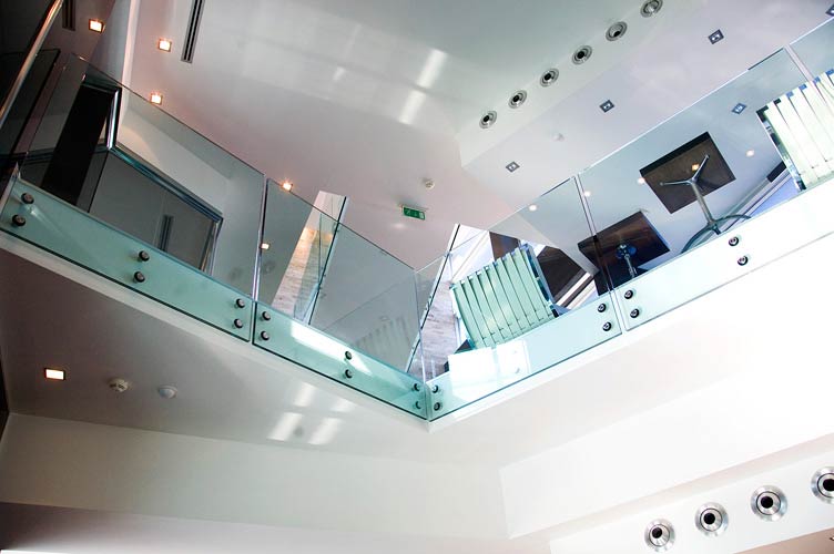 工业风珠宝总部设计-9