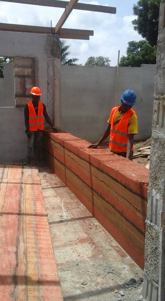 2016 年完成的土坯与木质结合的企业总部设计-16