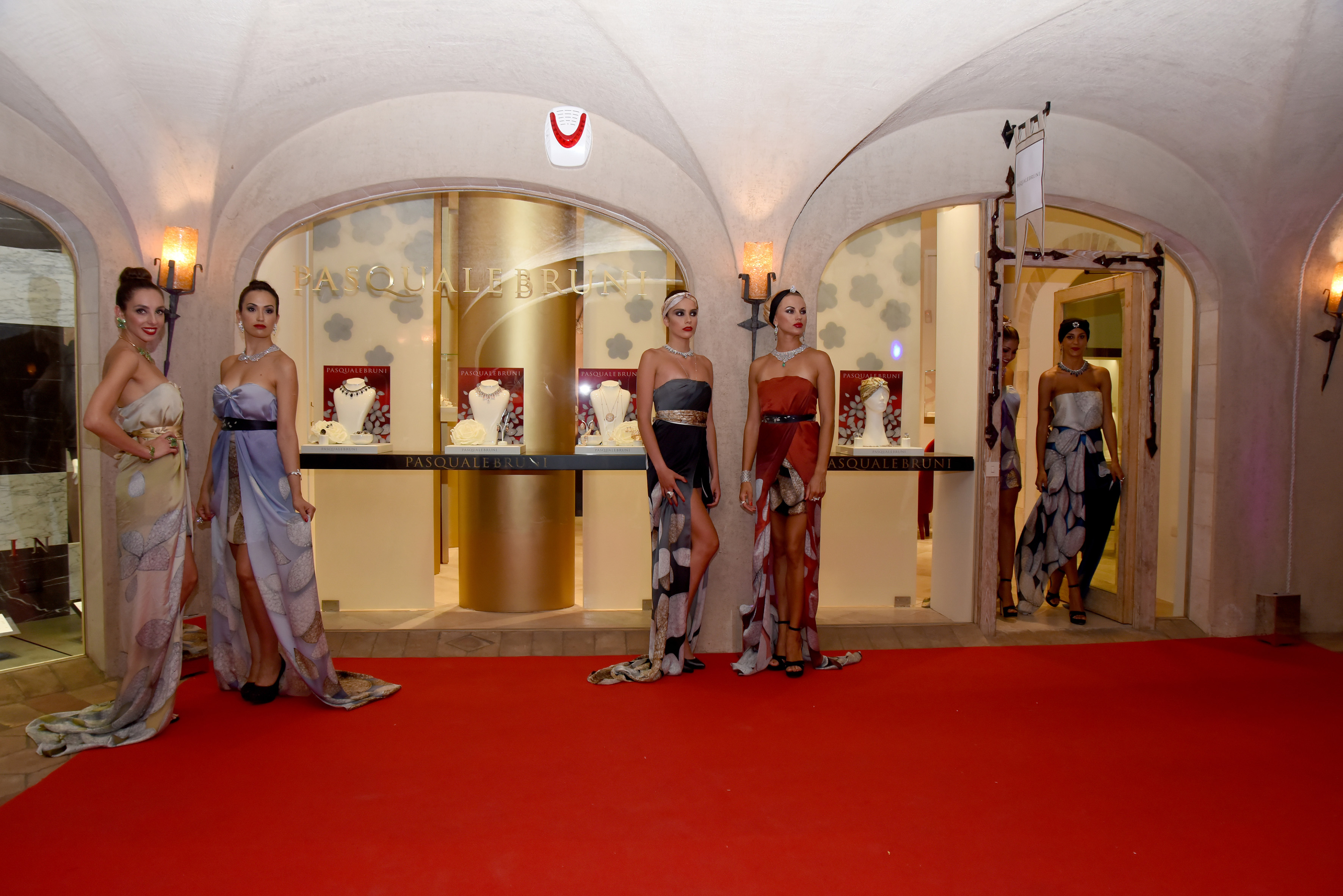 帕斯夸莱·布鲁尼波尔图切尔沃临时专卖店-1