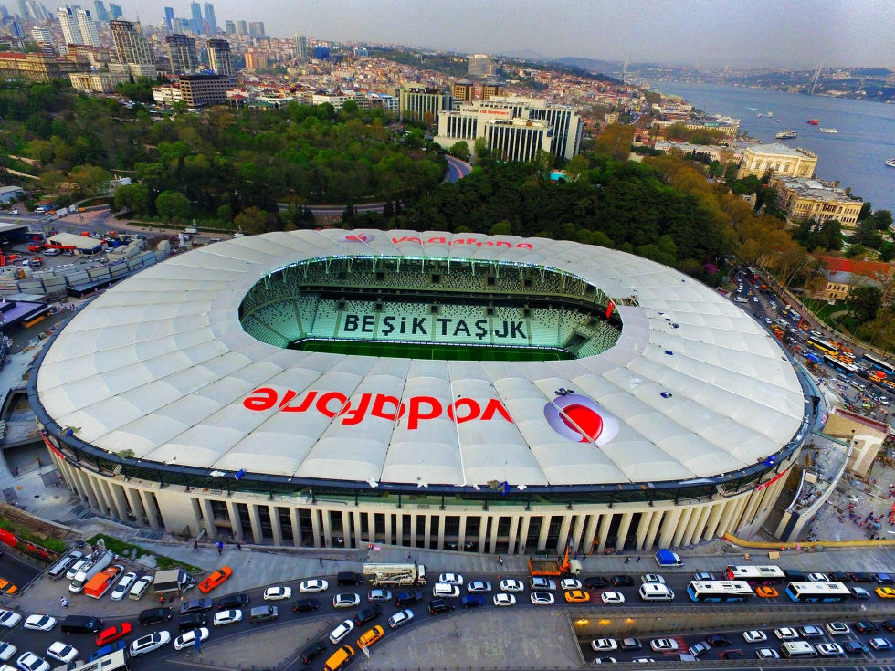 声音盛宴 | Vodafone Arena 的 30KH5 与 12KS5-0