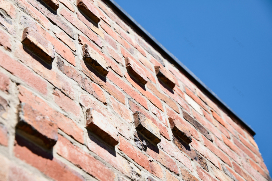 澳洲巴拉拉特湖畔老屋的现代改造-29