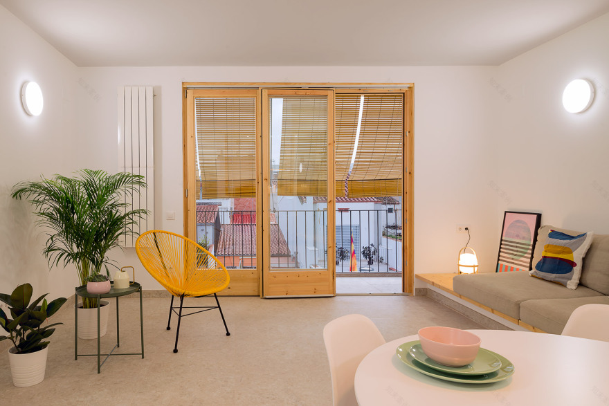 历史中心公寓的现代翻新-5