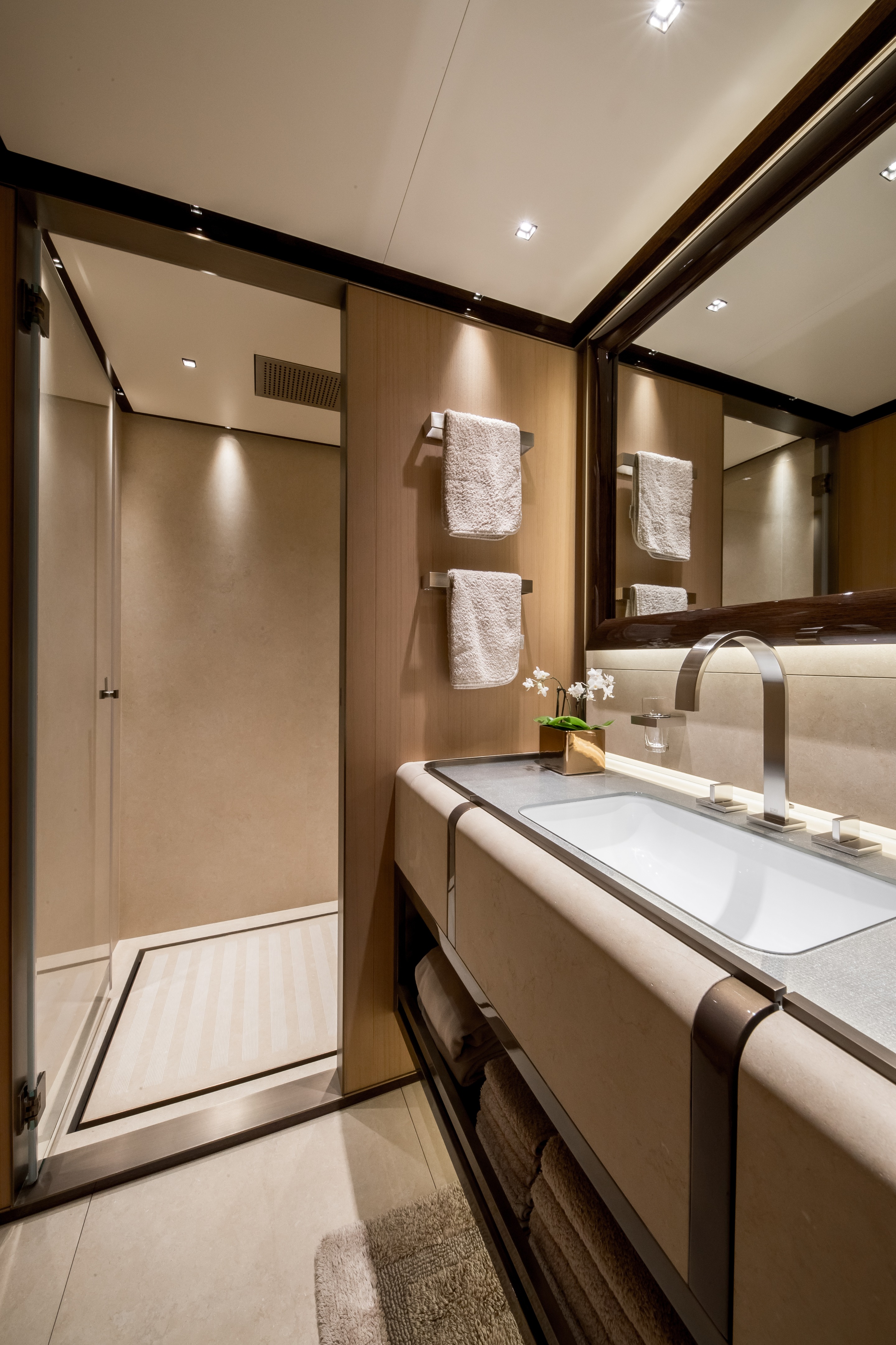 豪华游艇"M/Y Vertige"的精致室内设计-6