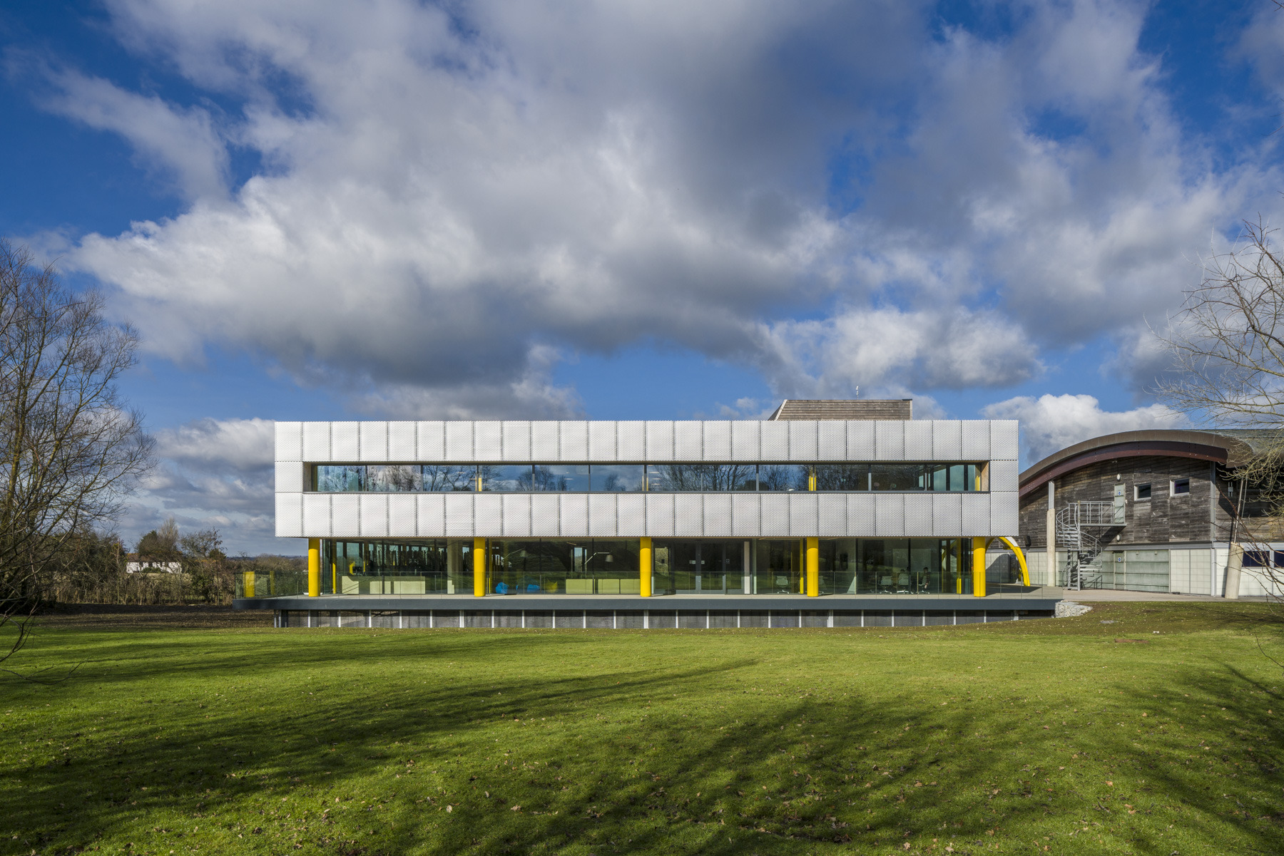 数码时代的工作场所 | 假日额外休息区的“人本”设计-0