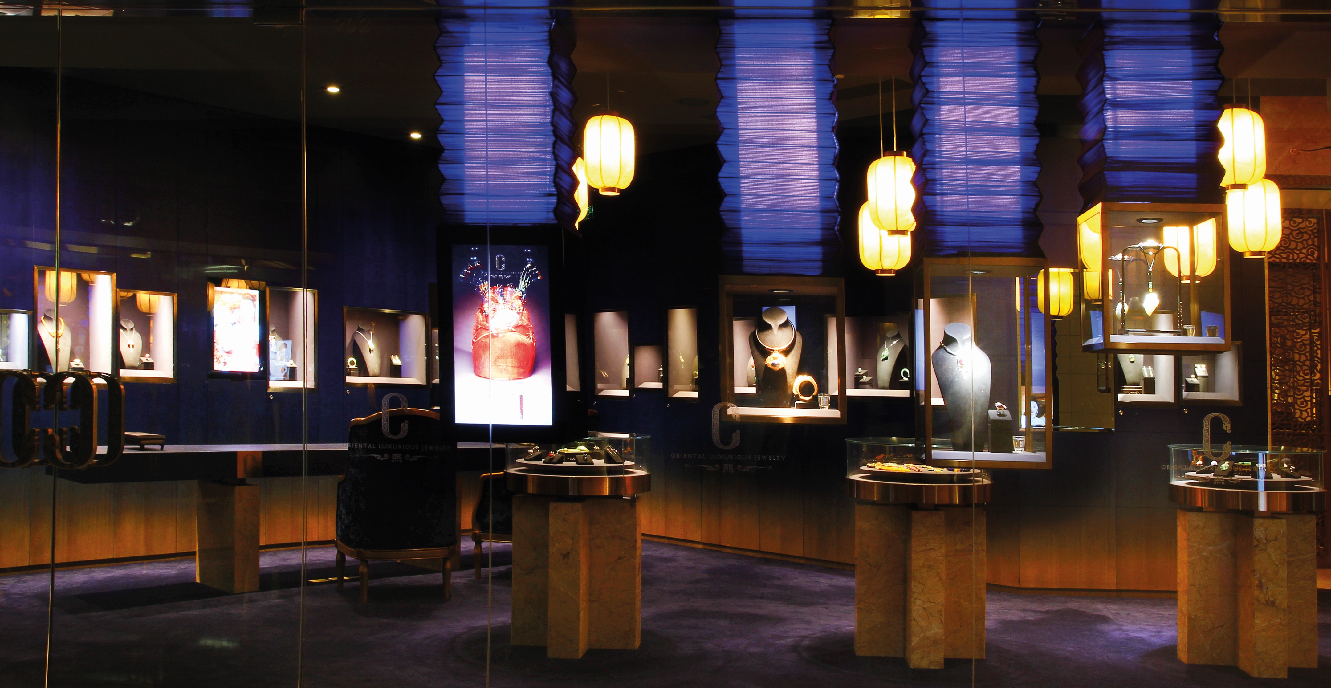 "C"珠宝店 | 传统与现代的完美交融-1