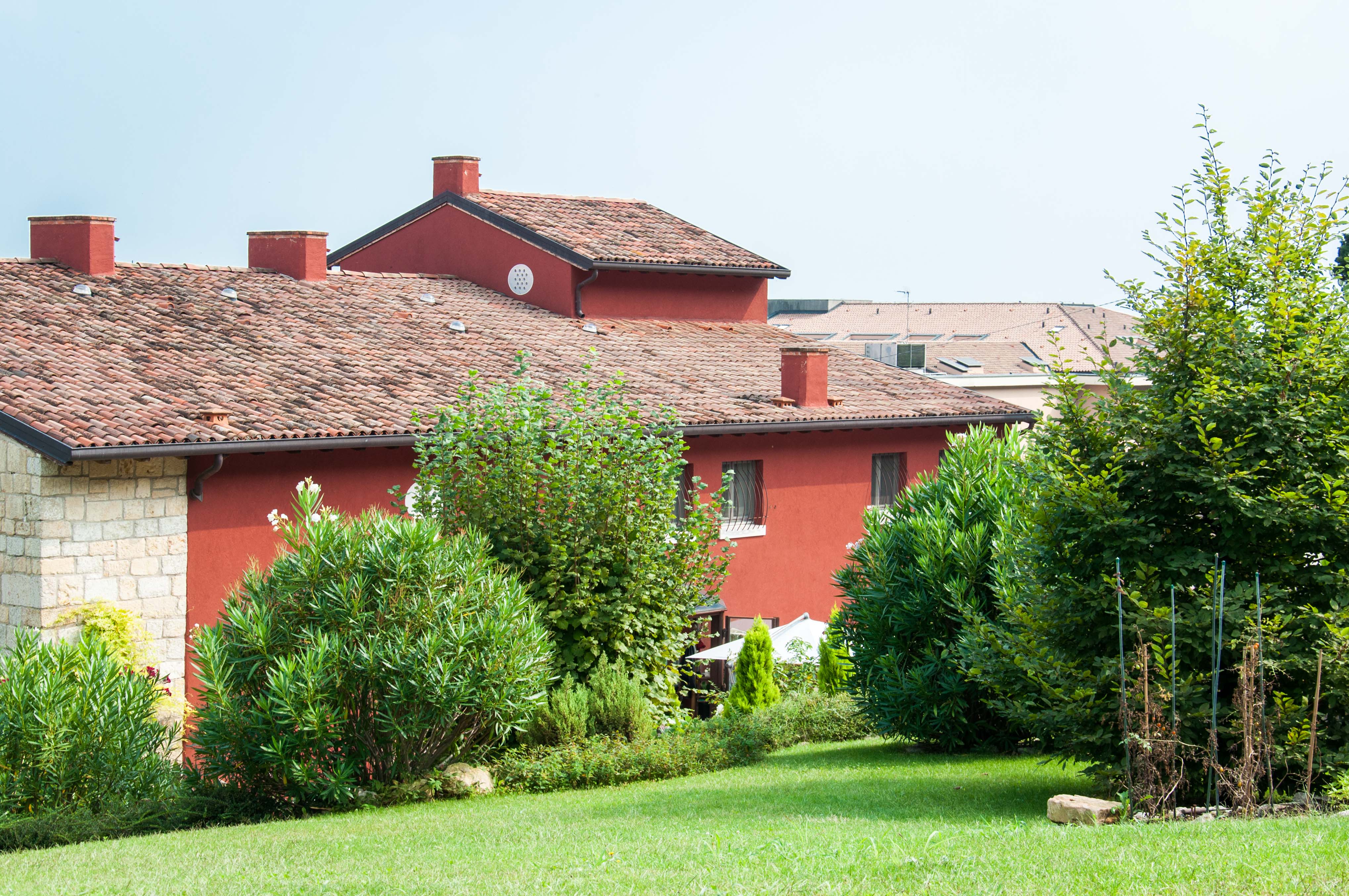 融合历史与科技的意大利乡村别墅设计-9