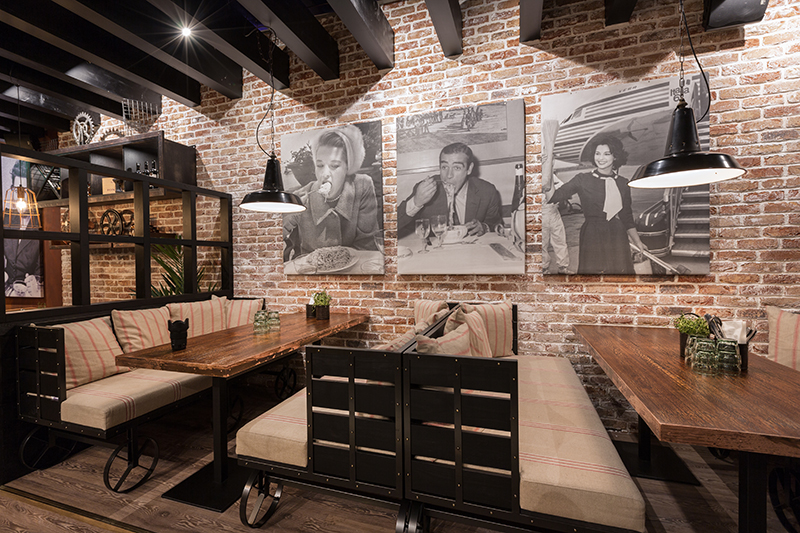 芬兰 Jumbo 购物中心的"Makaronitehdas"餐厅,工业风内饰引人入胜-21