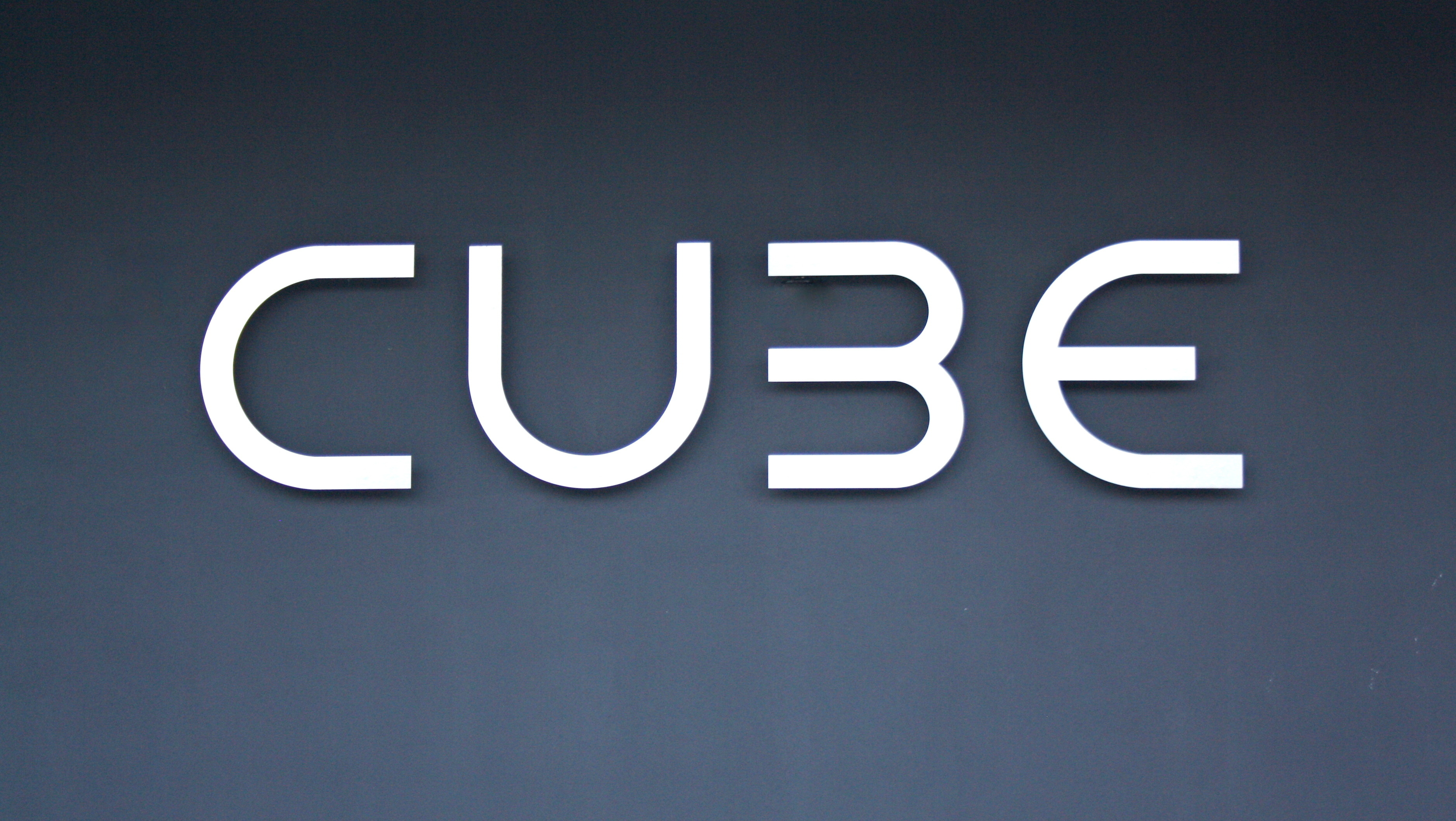 完美立方 · 圣彼得桥吧-1