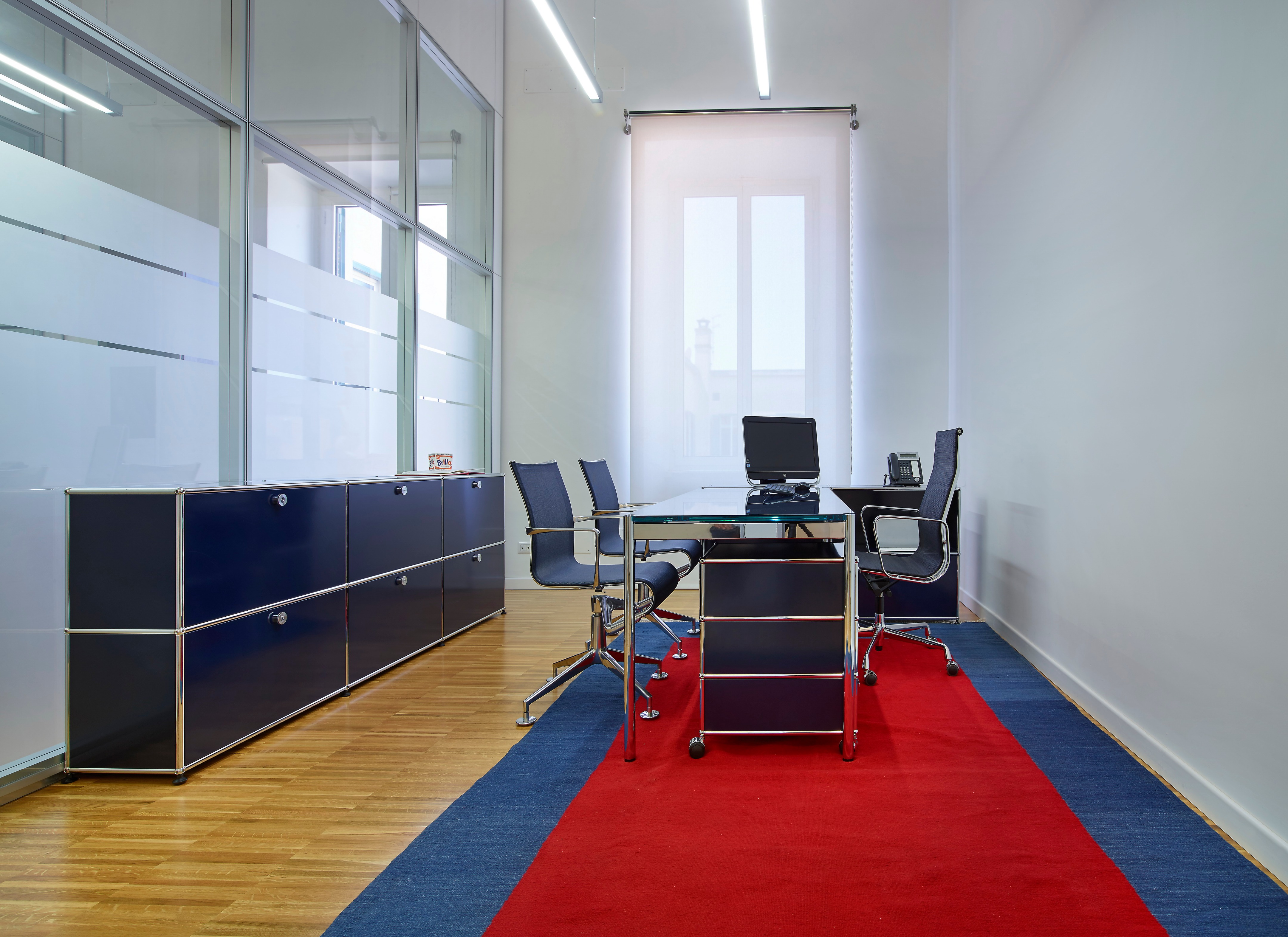 罗马保险公司的现代模块化办公室-5