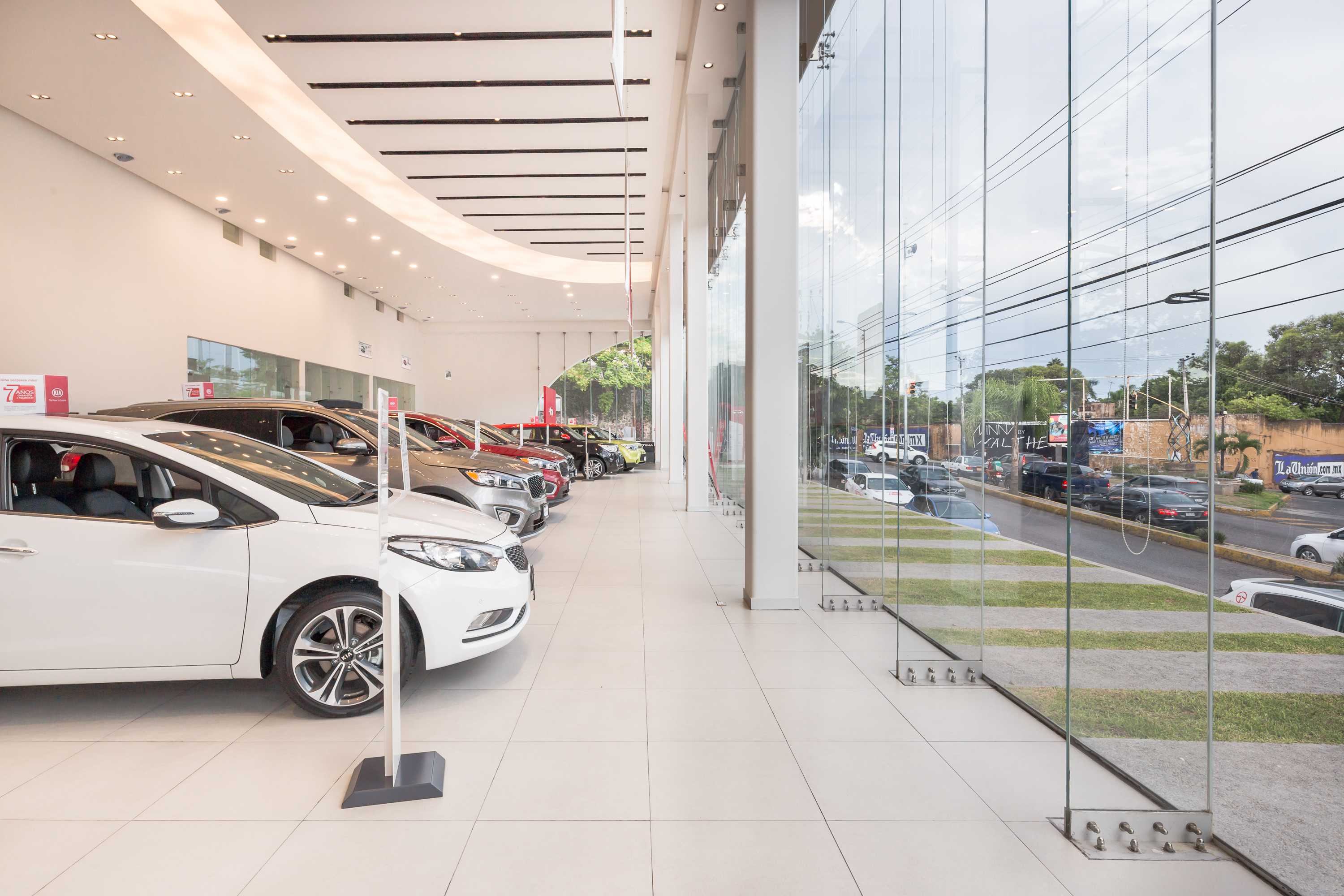 KIA Cuernavaca 商业展示厅-20