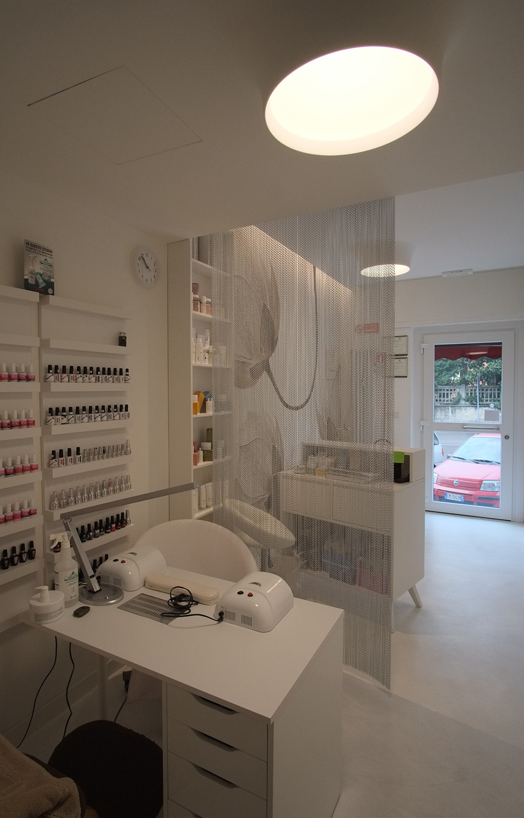 现代简约美学，2017 年完成的美容中心室内设计-10