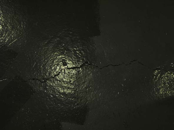 废旧车间变时尚商店的创意重生-10