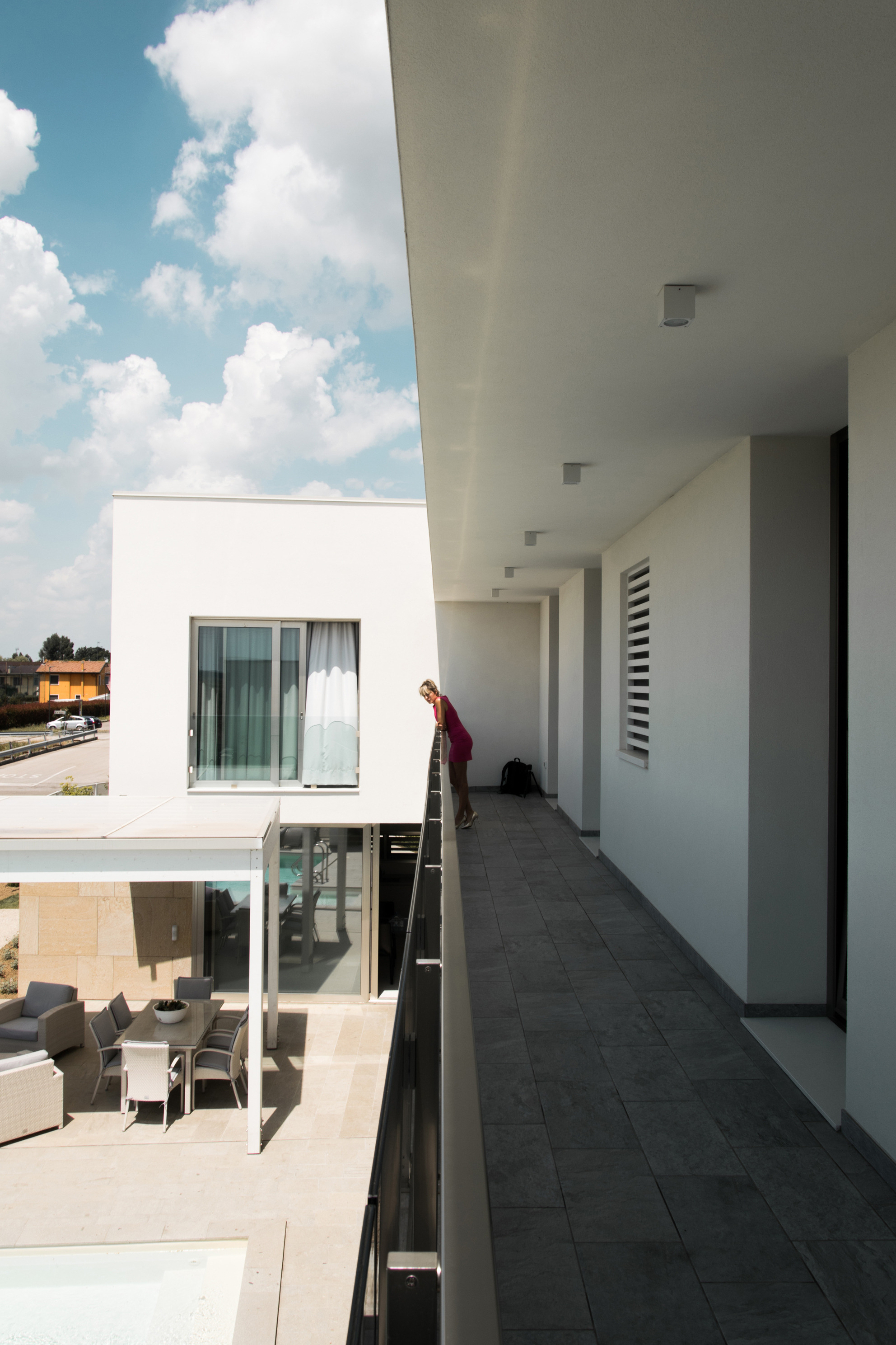 乡间别墅的现代奢华室内设计-10