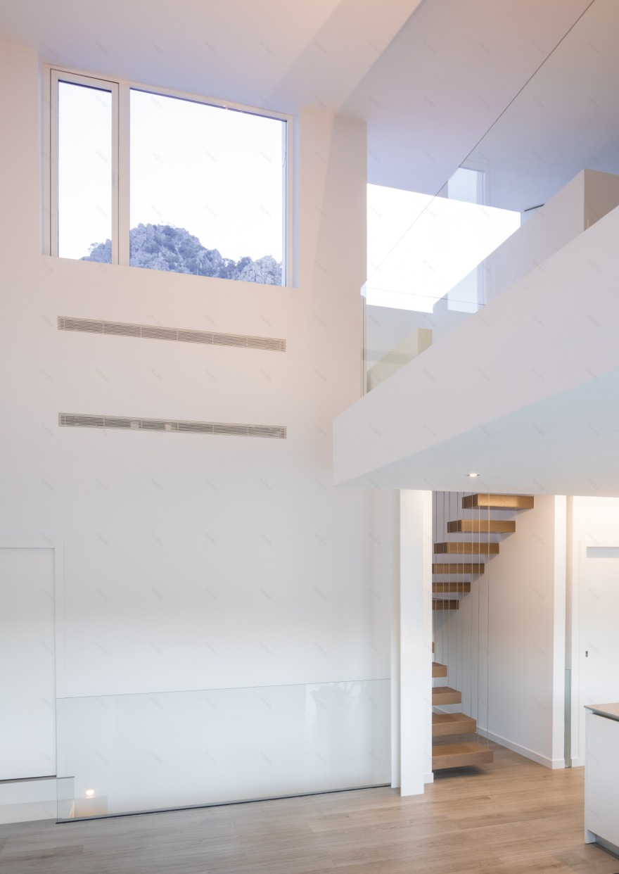 依地势而生的乌布里克单户住宅-15