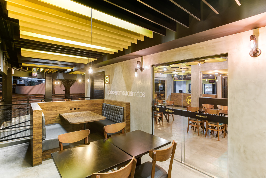 2017 年完成的汉堡店室内设计案例-7