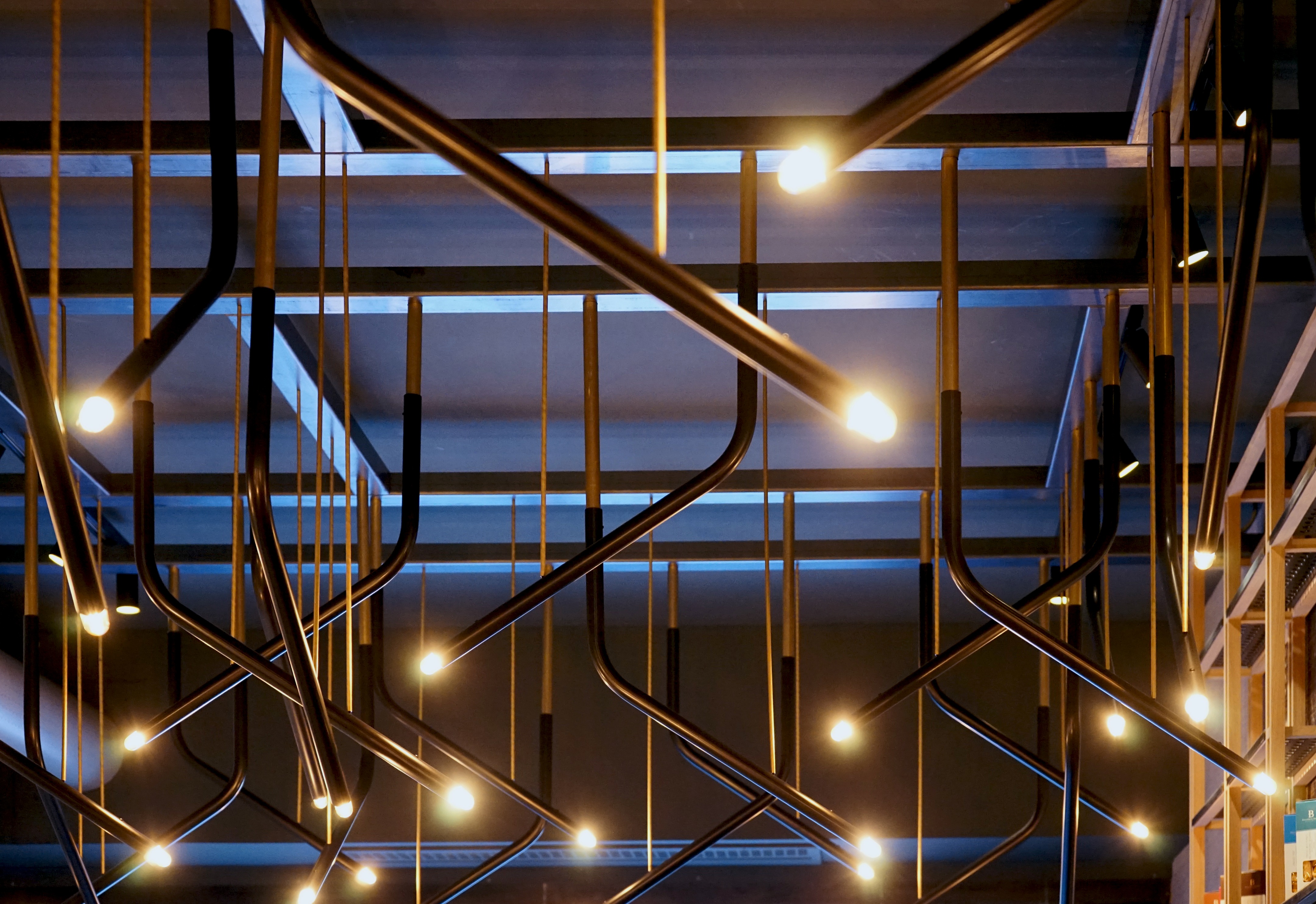 米兰 Studio SGSM 设计工作室打造独特酒吧空间-0