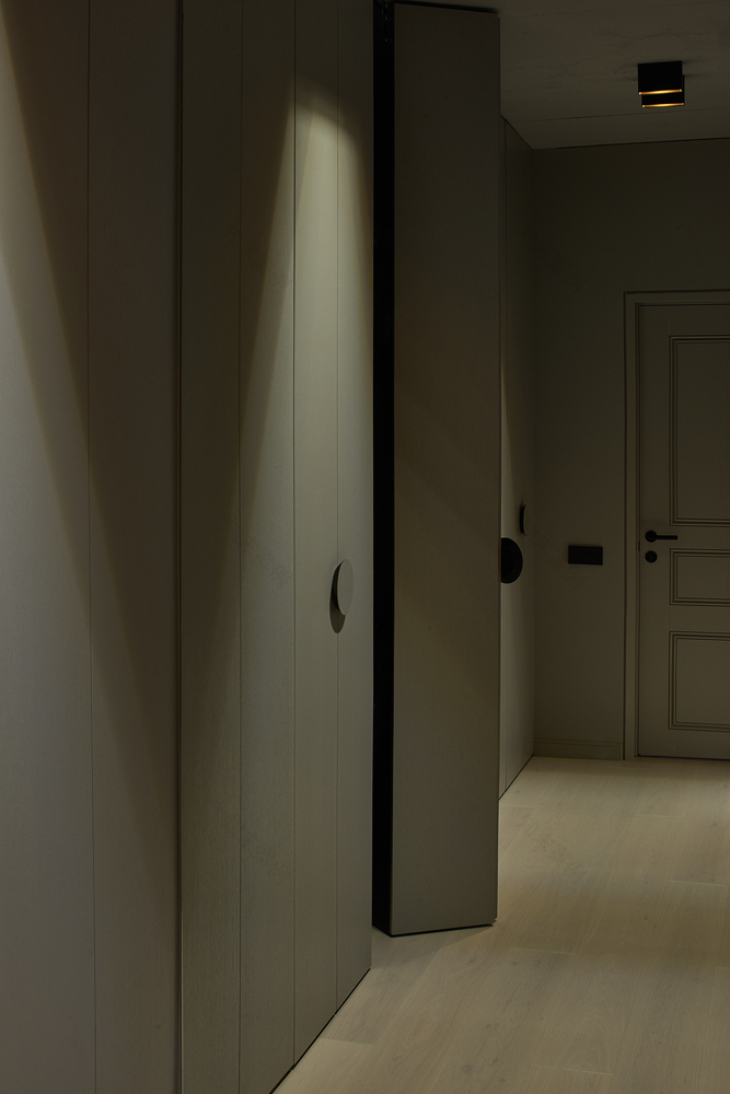 黑灰空间的对角线魅力-44