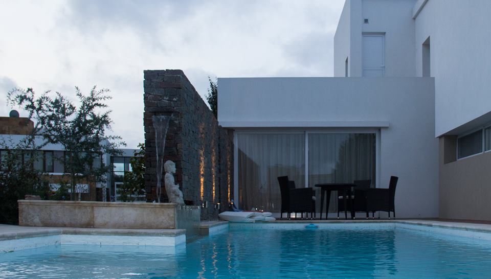 阿根廷私人住宅,绿意盎然的水景家园-13