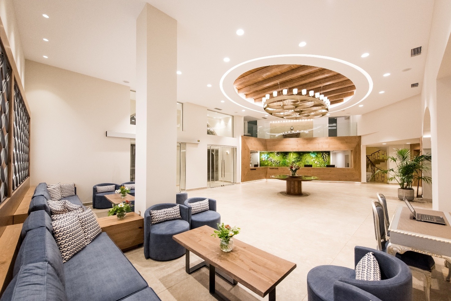 2017 年完成的 Nana Beach Hotel 室内设计案例-9