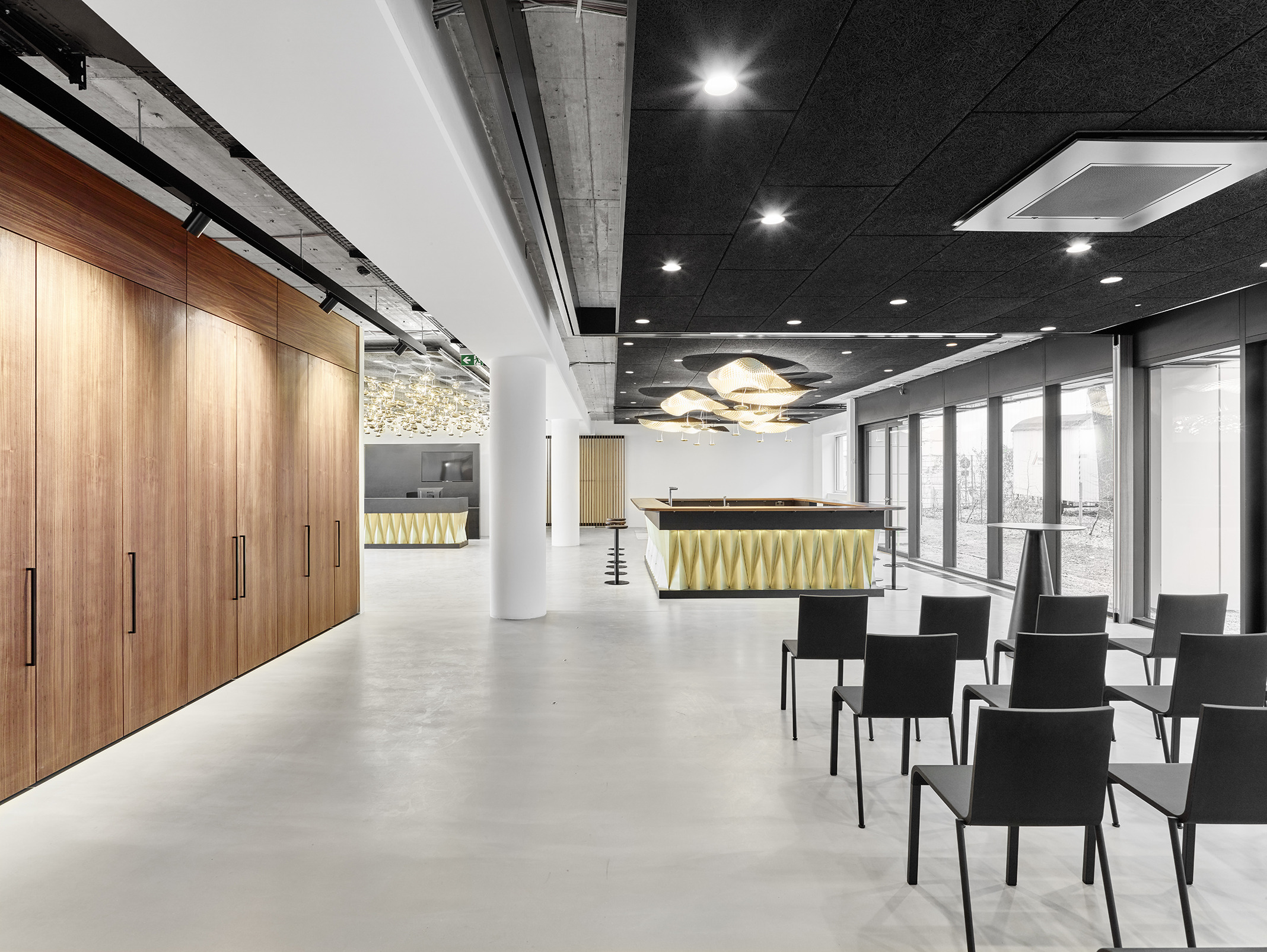 2017 年完成的办公室室内设计案例-13