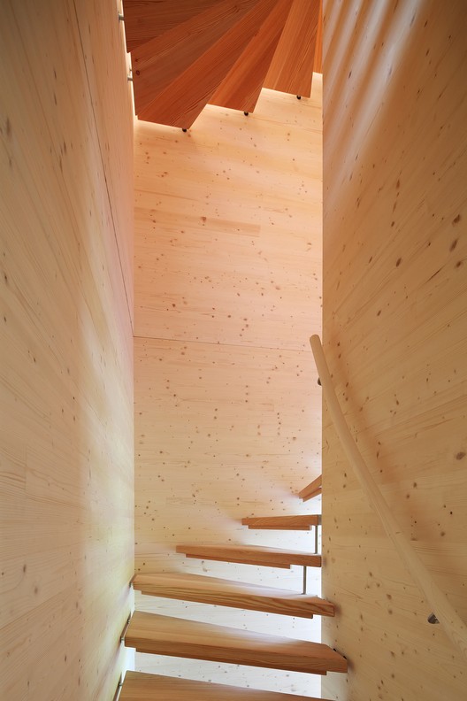 奥地利湖畔双塔木屋，诠释公共空间与隐私平衡-36