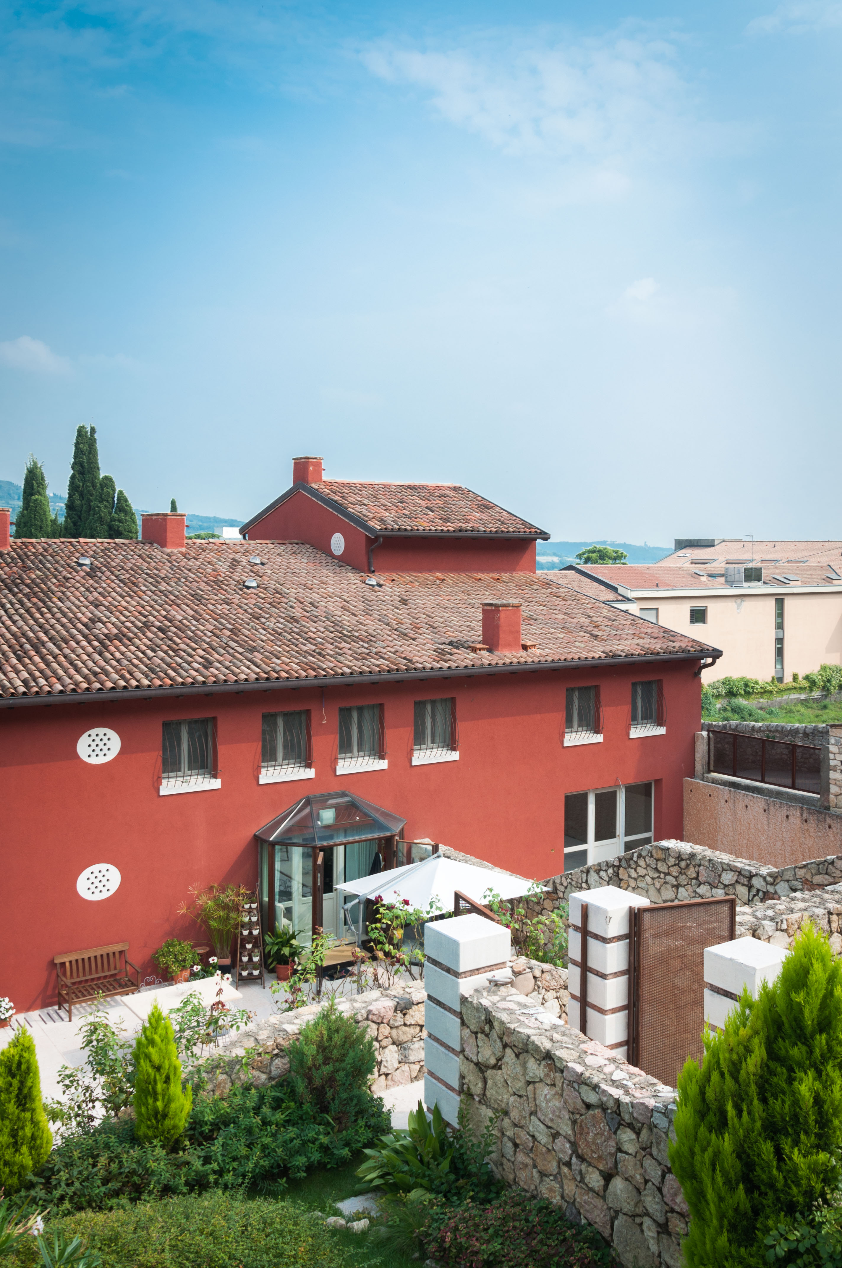 融合历史与科技的意大利乡村别墅设计-7