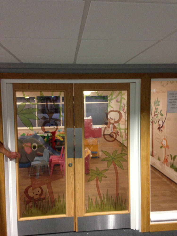 创意定制墙贴打造活力儿童空间-7