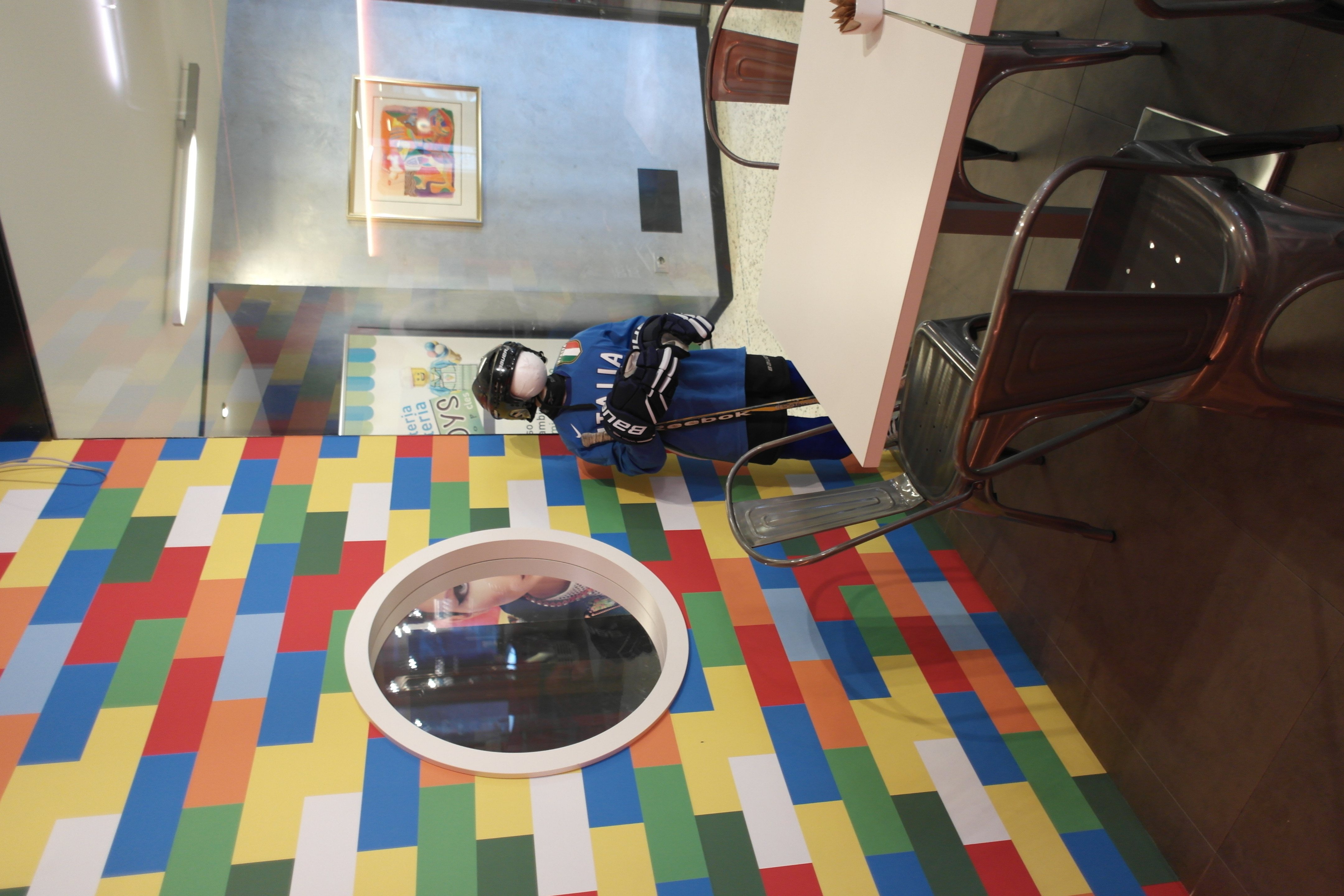 创意玩具店里的意大利手工冰淇淋-36