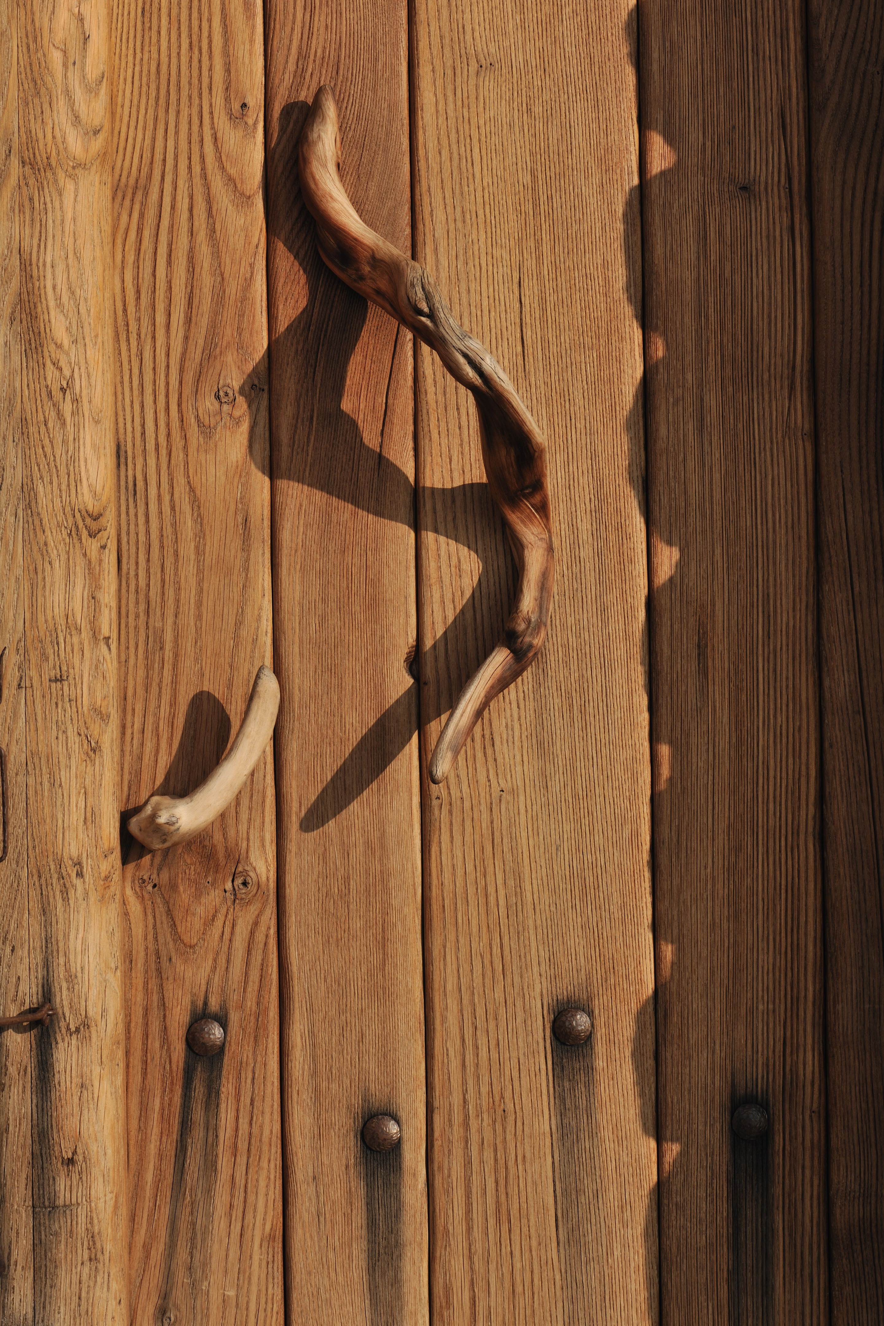 Pelion 山间混凝土石屋，融入自然的简约生活-20