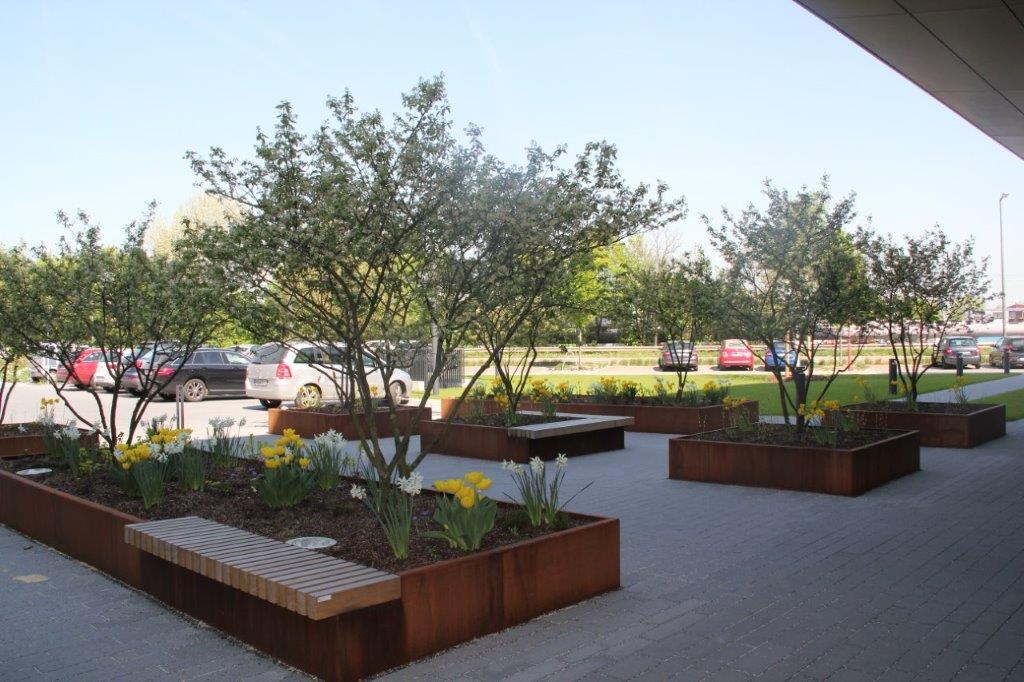 城市公共空间家具设计 · 多功能公共座椅与自行车架-5