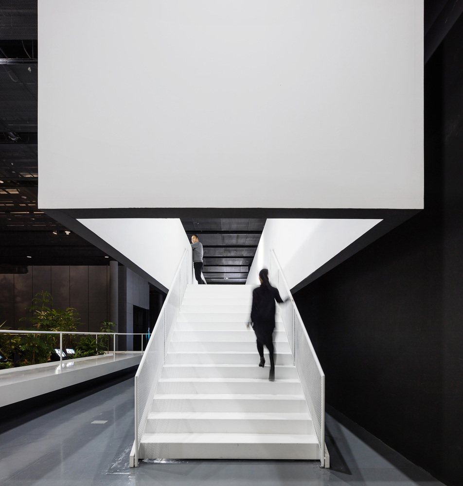 南六月白克艺术中心翻修,打造互动式公众空间-26