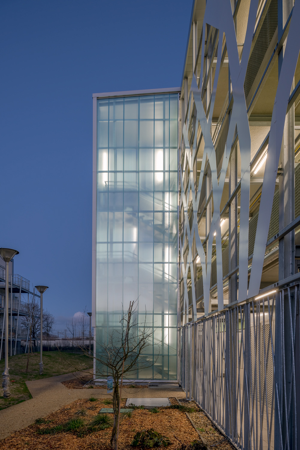 2018 年完工的 Les Erables 公寓设计展现独特魅力-60