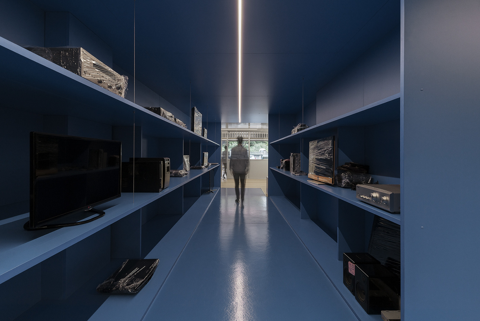 Unitec 维修中心·现代办公空间的巧妙设计-16