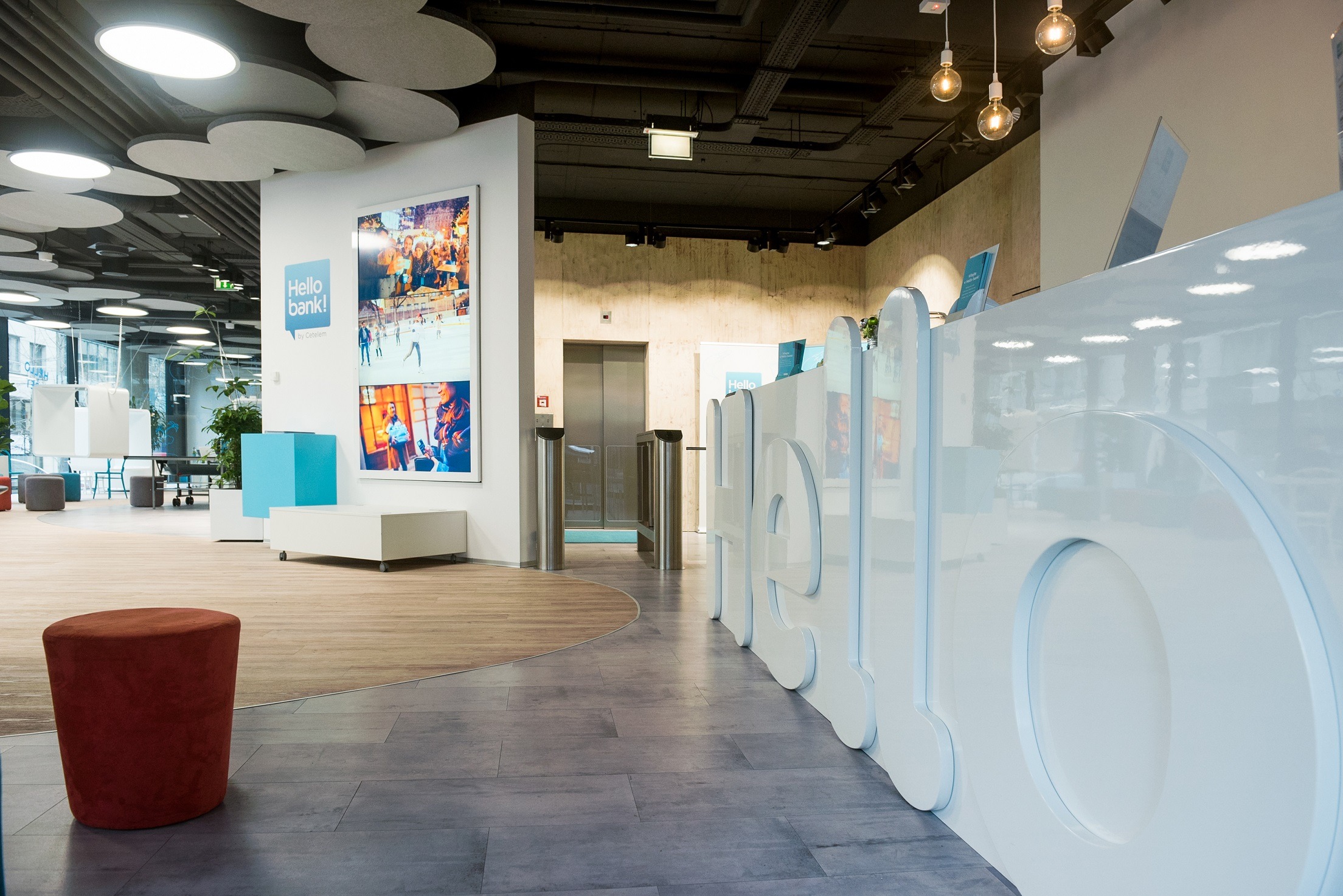 你好银行!BNP Paribas Personal Finance Group 的新概念网点设计-13