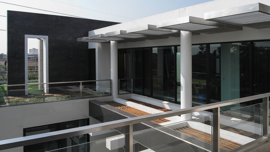 曼谷炫目住宅设计-16