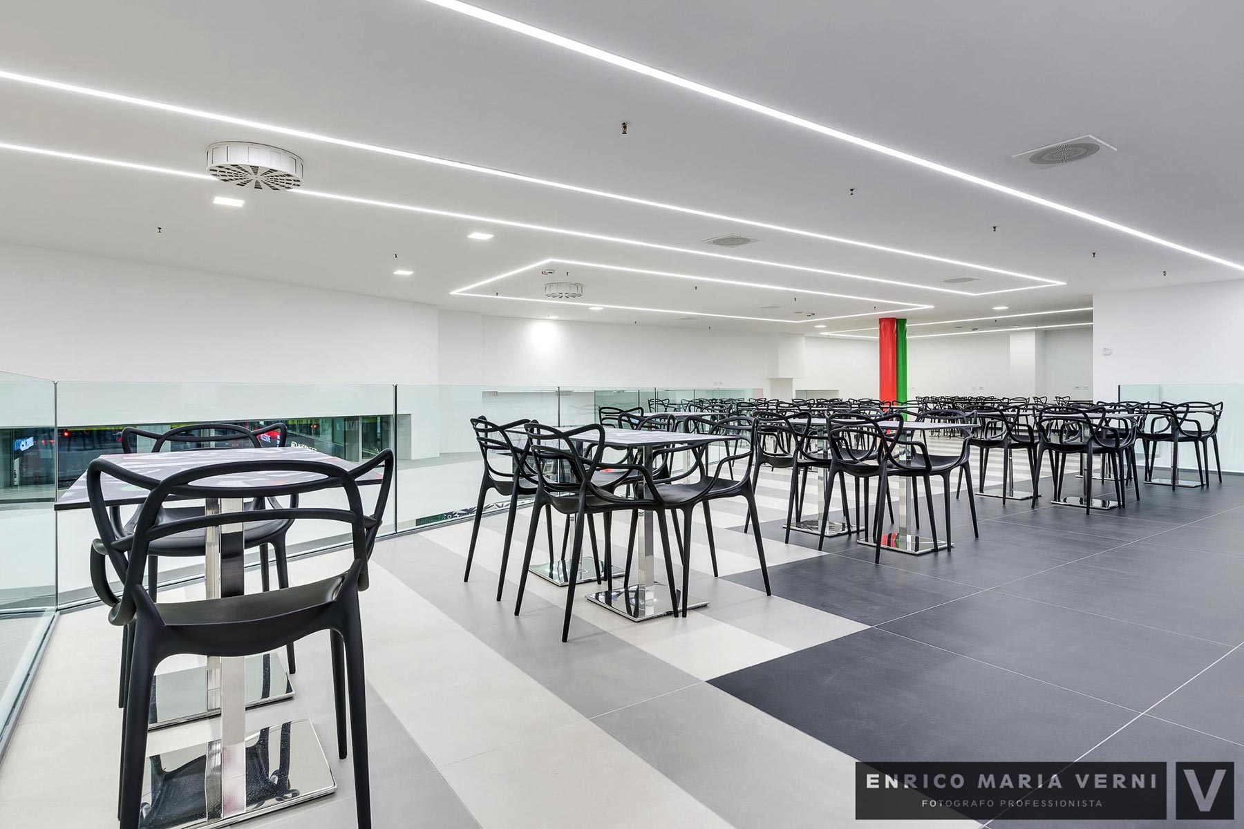 虚拟漫游的 Relax & Caffè咖啡馆-12