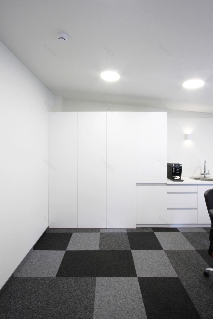 旧仓库变身高品质办公空间-29