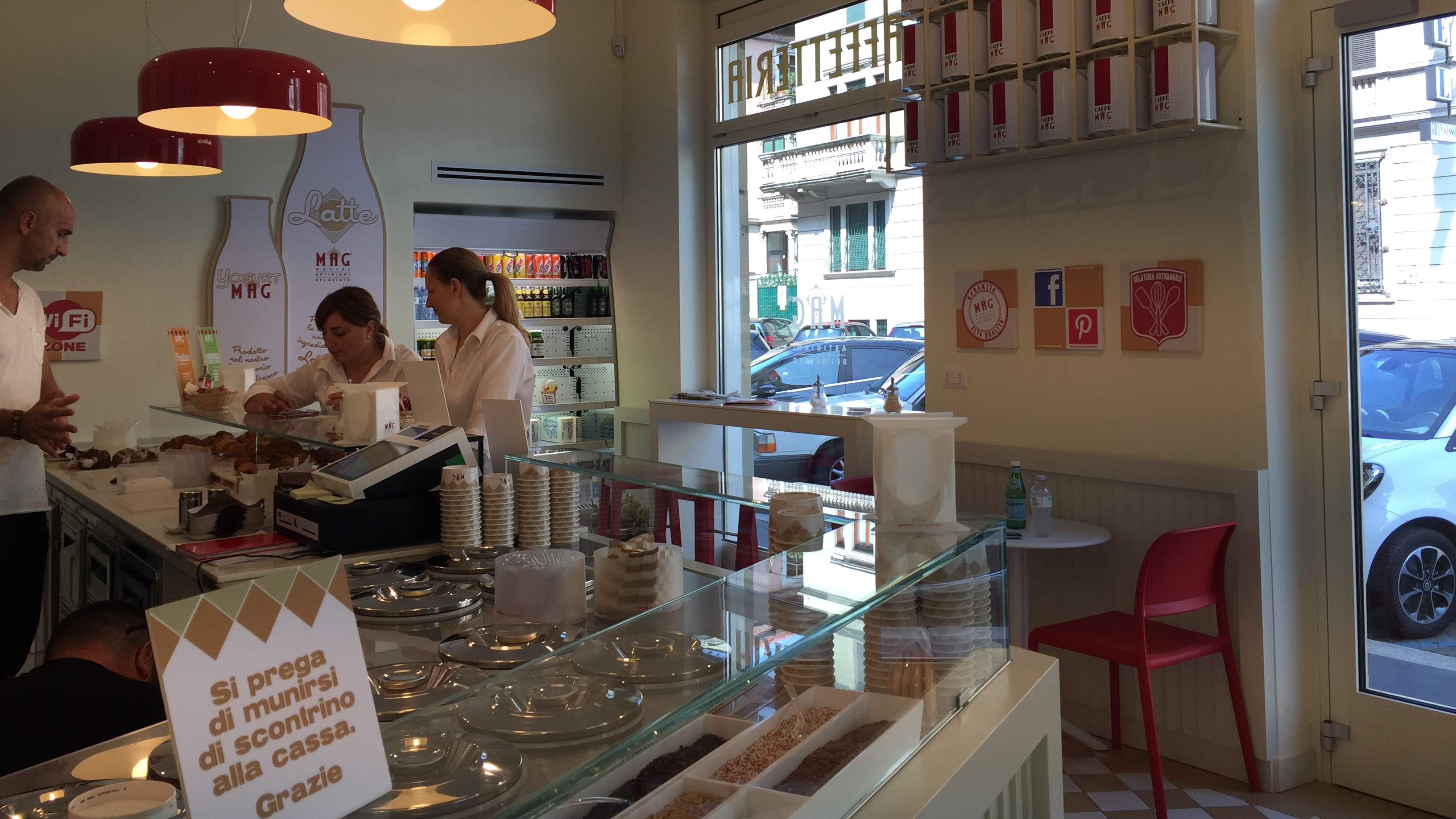 定制铝制展示柜，彰显个性与节能环保-9