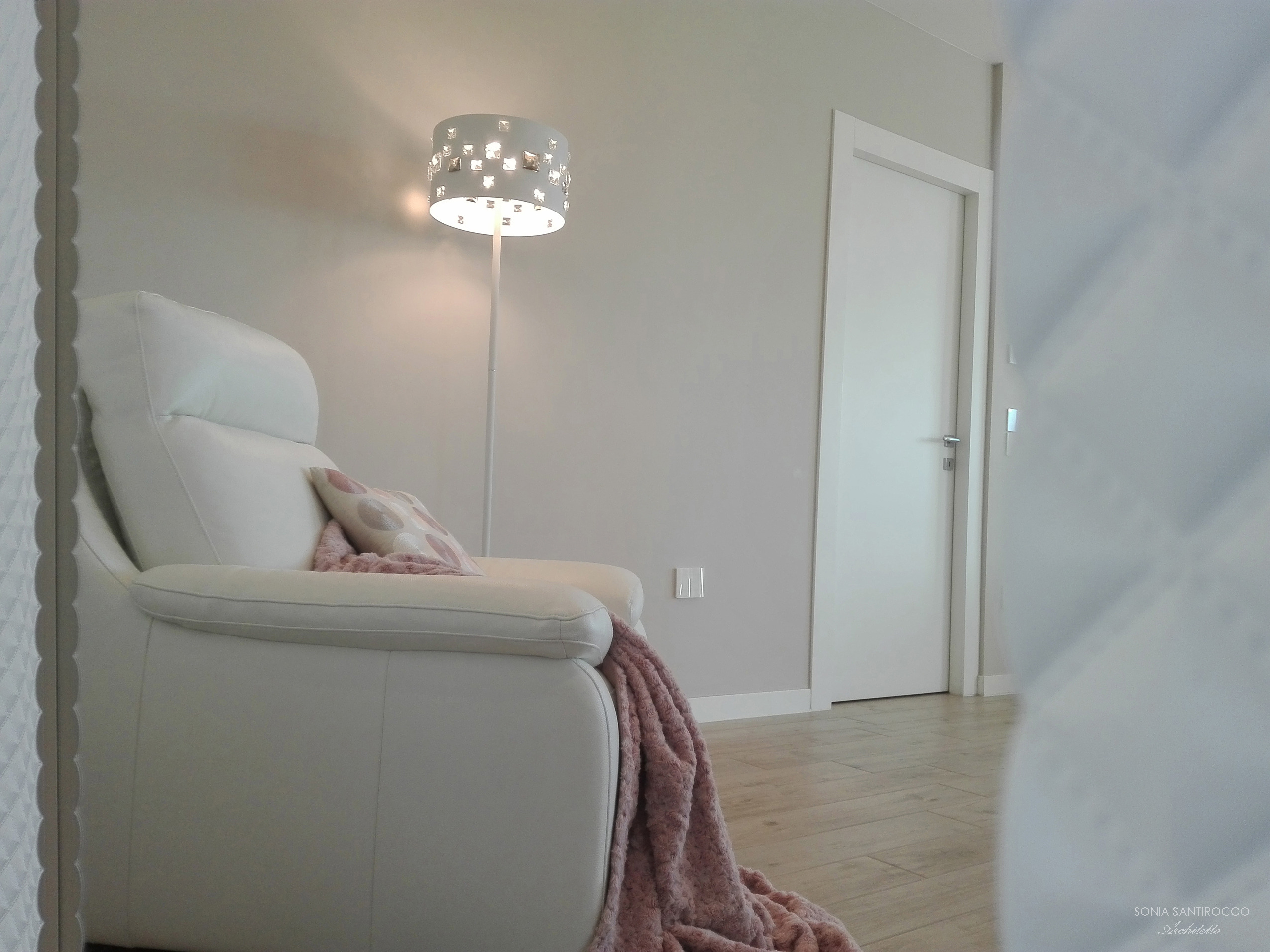 温馨开放式空间 | 意大利公寓客厅设计-4