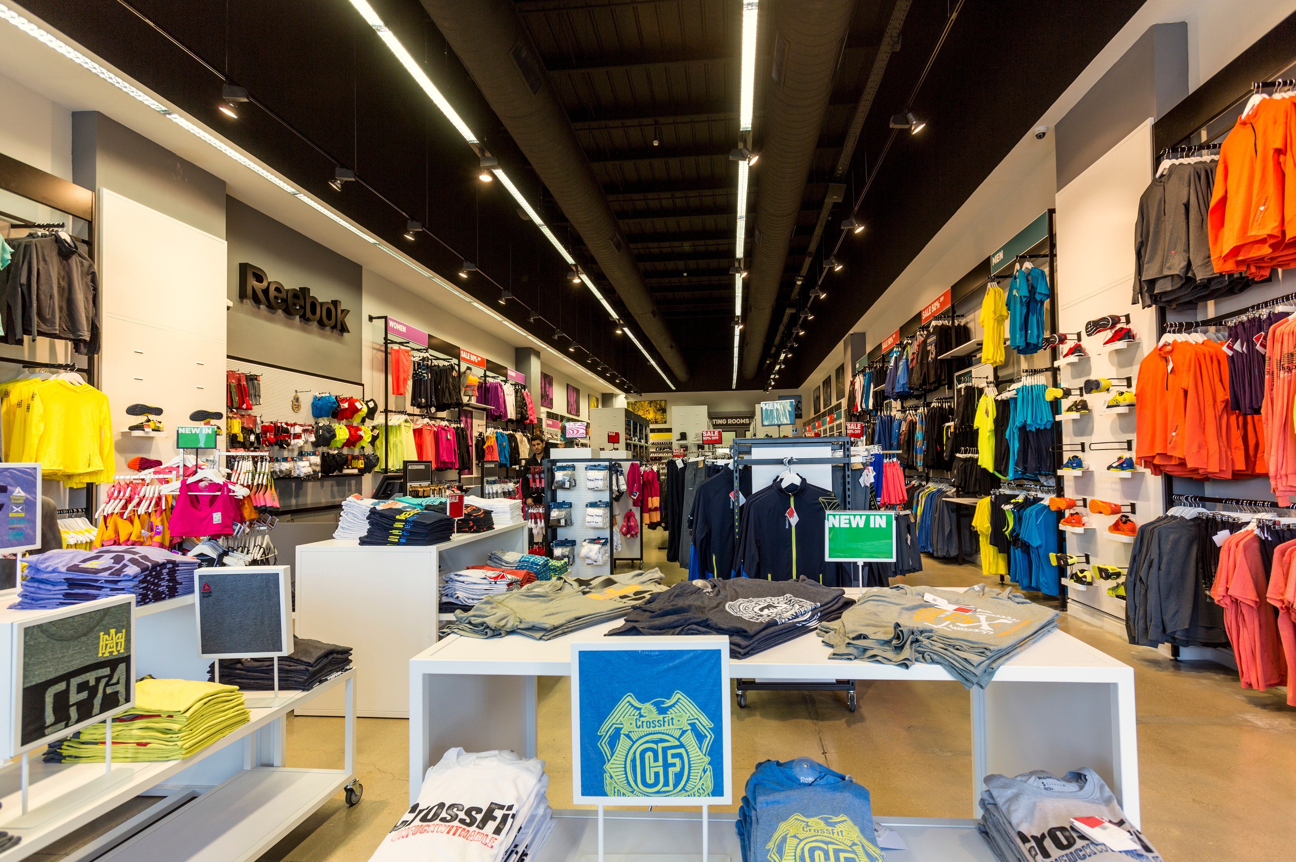 2014 年完成的 REEBOK 以色列购物中心室内设计案例-0