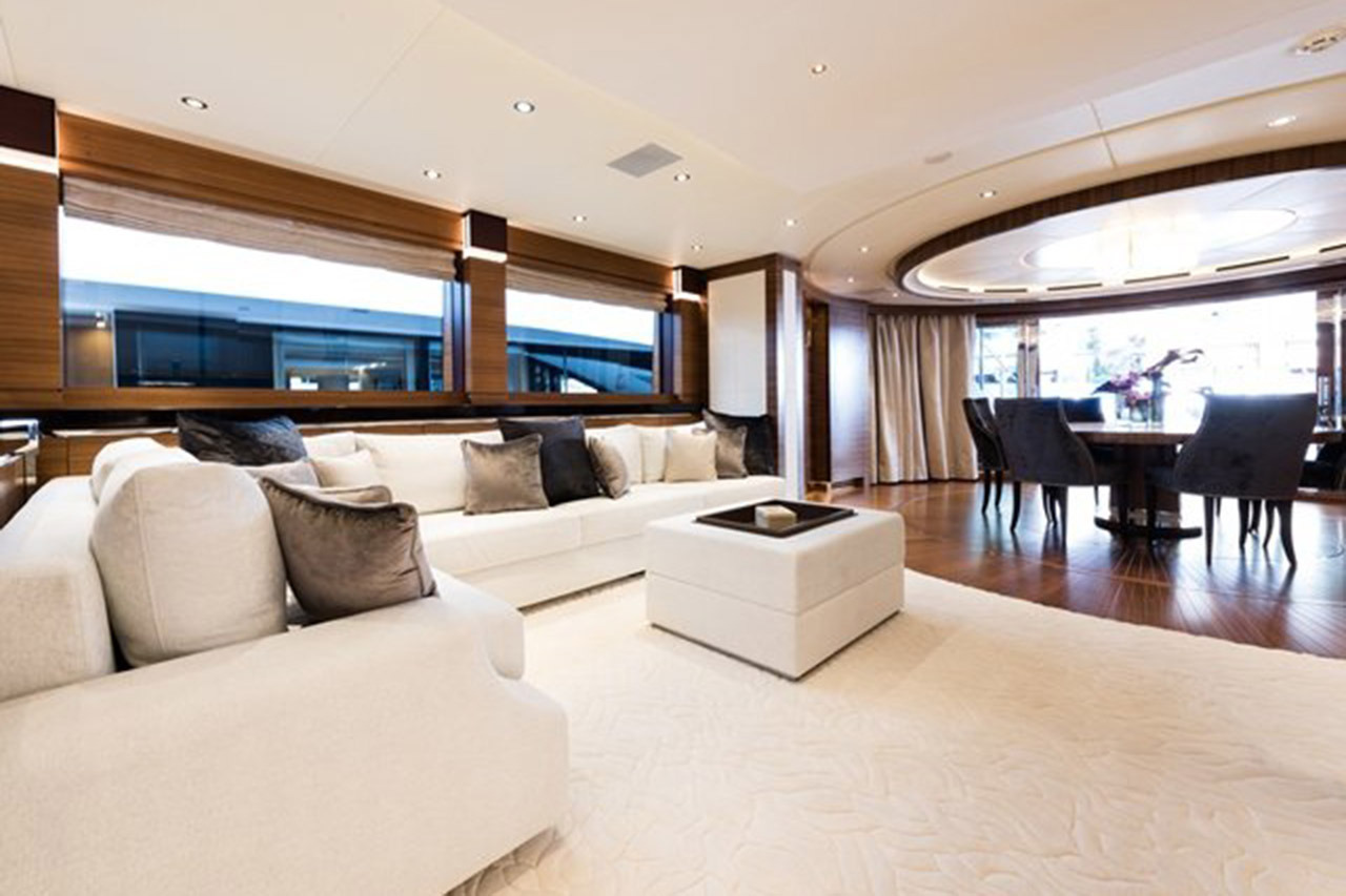 融合传统与创新的 50 米豪华游艇室内设计-5