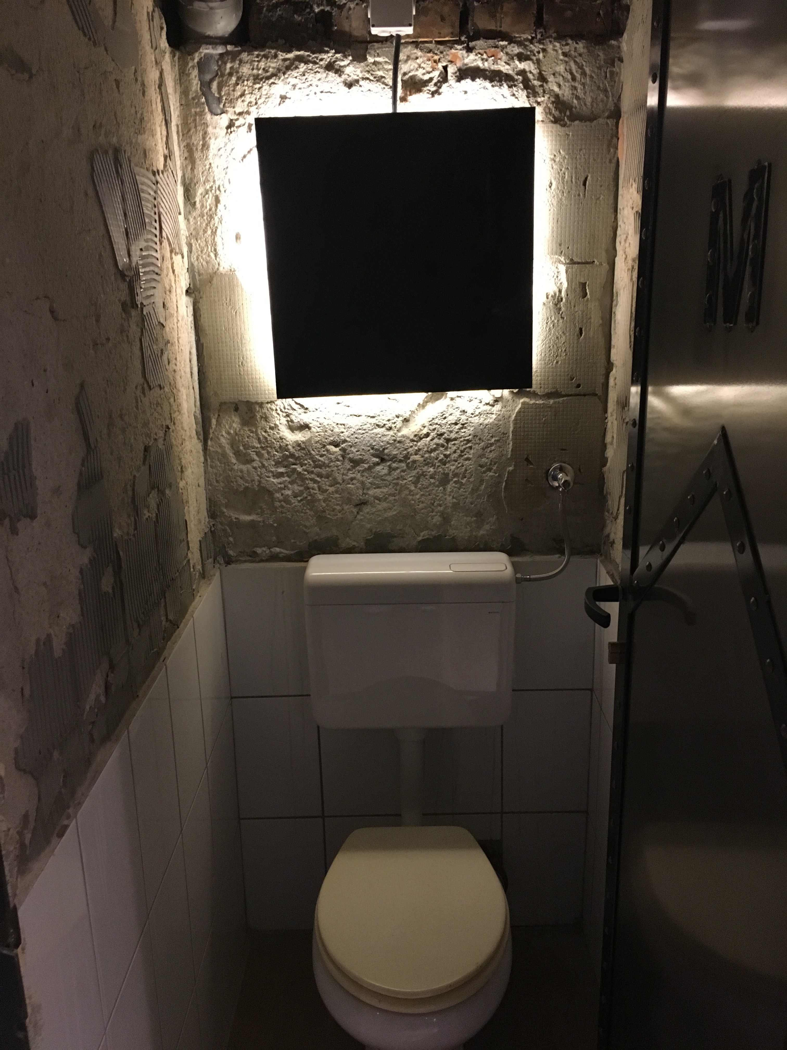 独特工业风,1200 米管道打造的极致酒吧空间-14