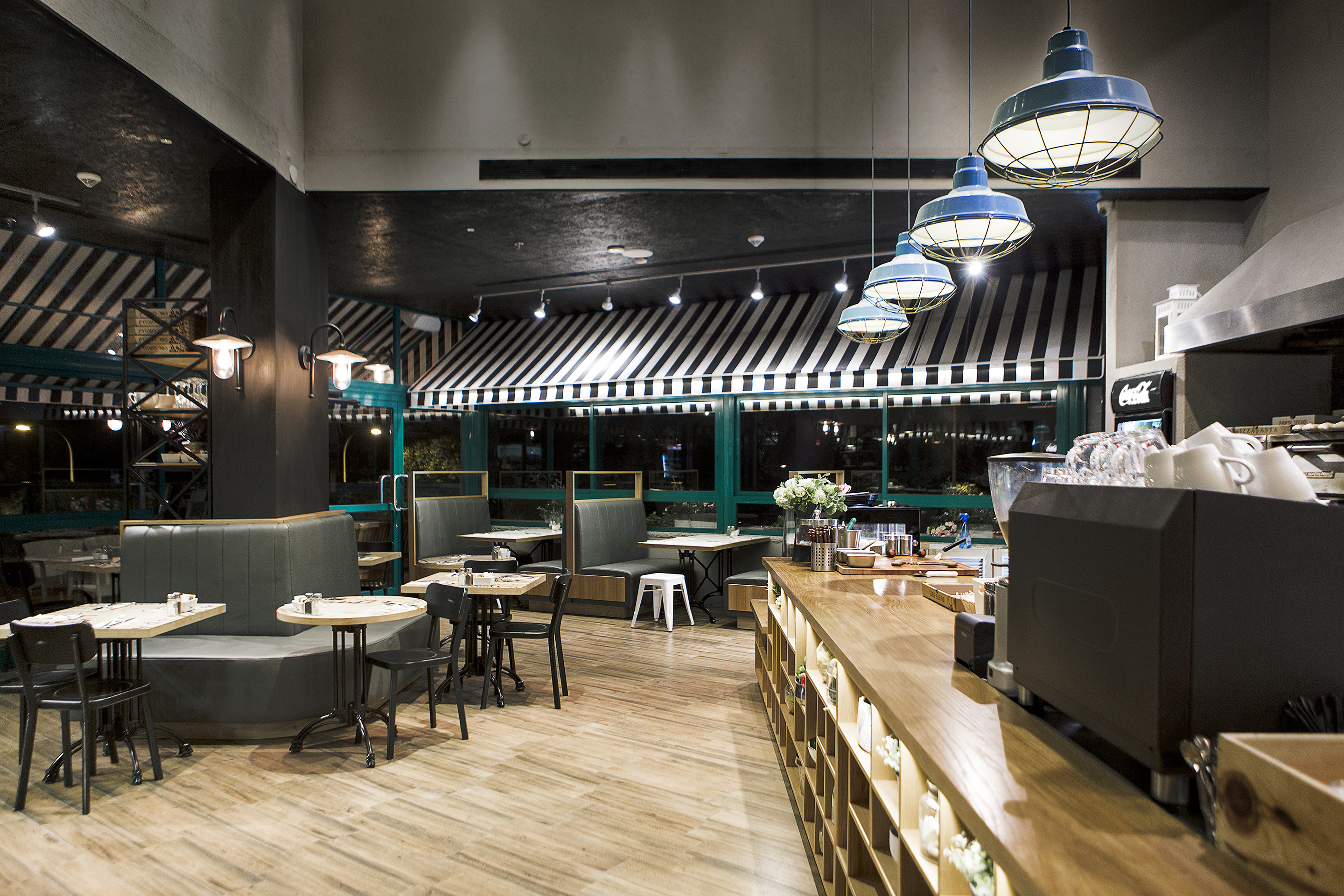 意大利餐厅设计 | 品味浓郁的美食空间-5