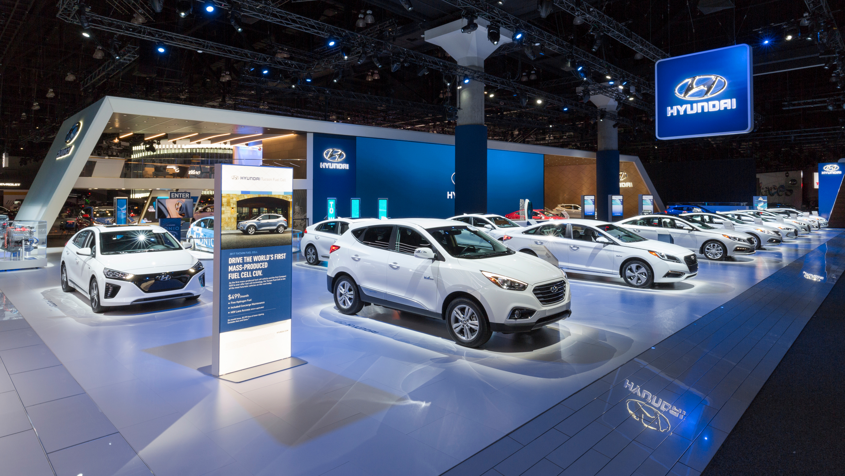 现代汽车洛杉矶车展 2016 展示空间设计-0