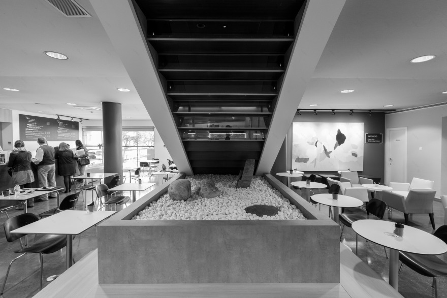 IVAM 咖啡厅 · 现代艺术与设计的完美融合-6