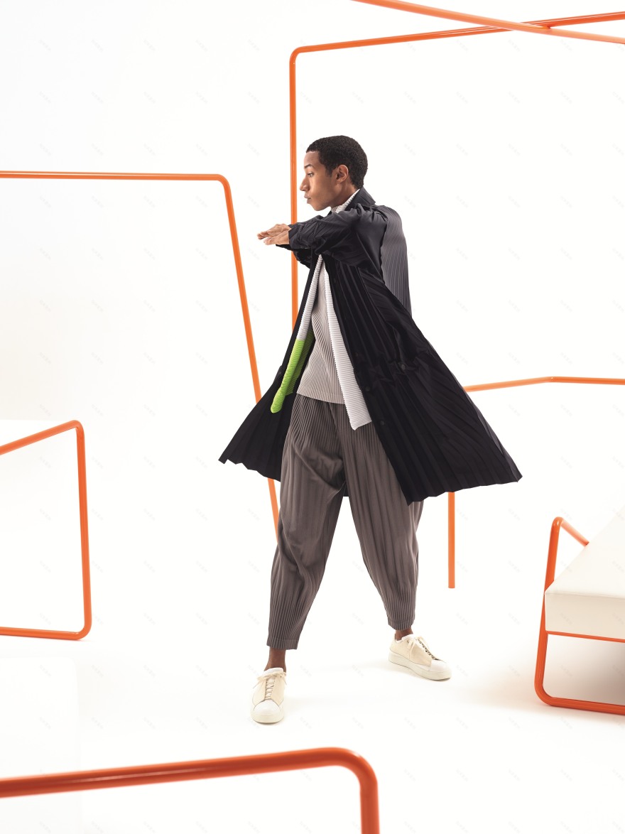 线之韵 · 三宅一生男士褶皱系列展-3